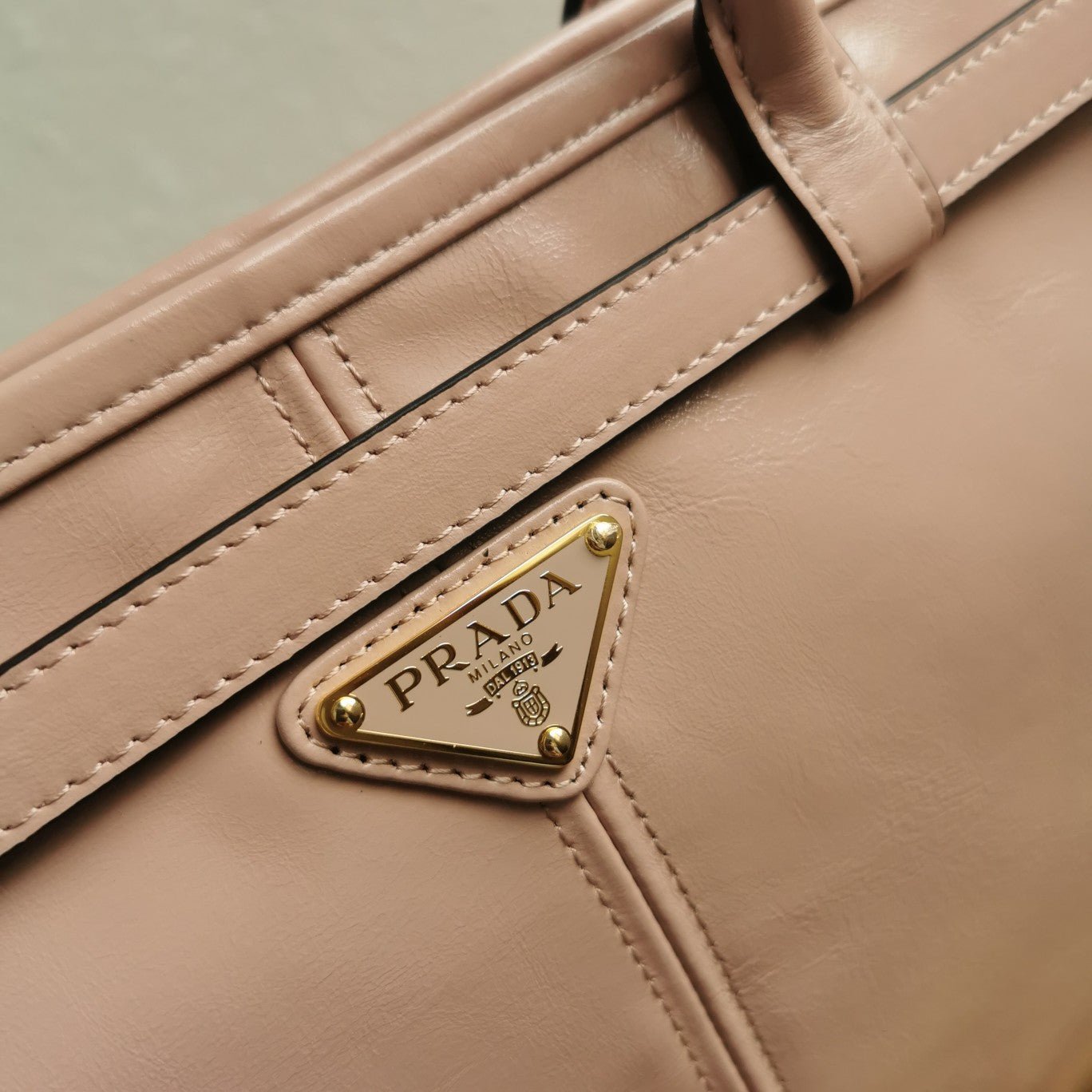 ＰＲＤＡ BONNIE LARGE LEATHER HANDBAG CAMEO