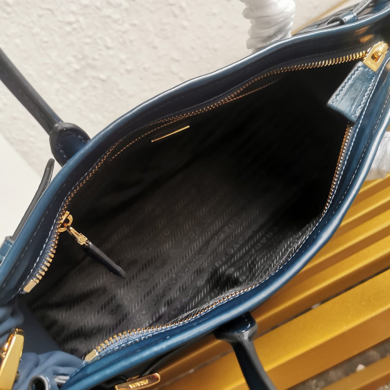 ＰＲＤＡ BONNIE MEDIUM LEATHER HANDBAG DENIM