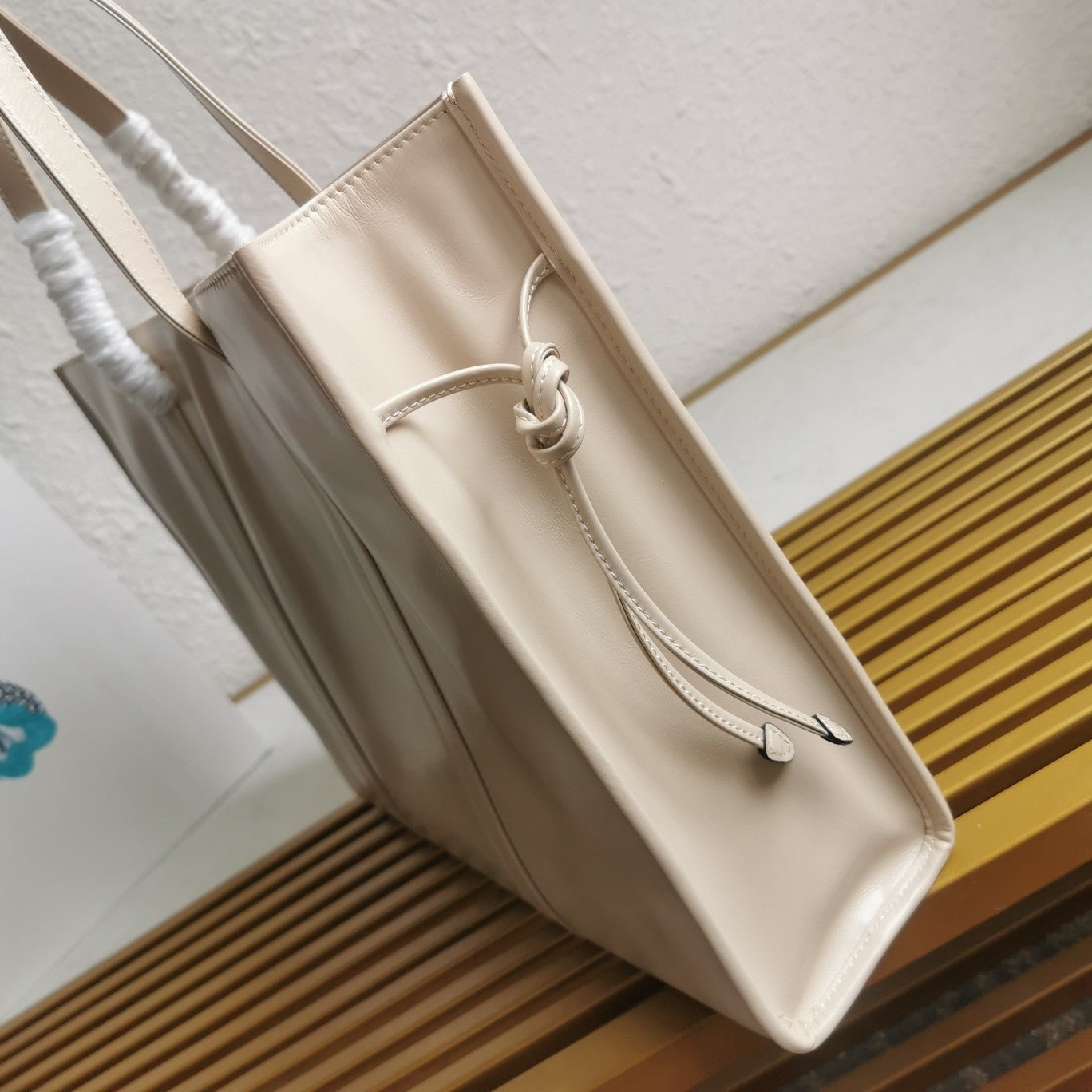 ＰＲＤＡ LARGE LEATHER TOTE BAG TRAVERTINE