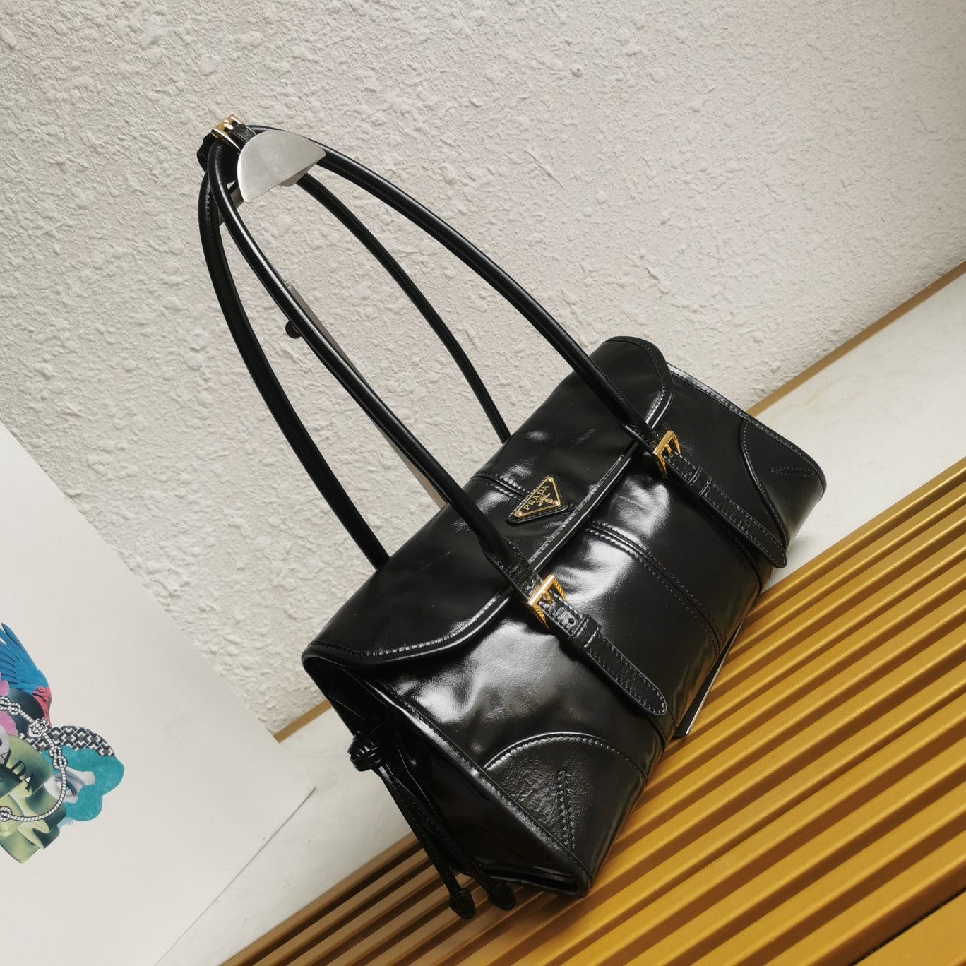 ＰＲＤＡ LEATHER SHOULDER BAG MEDIUM