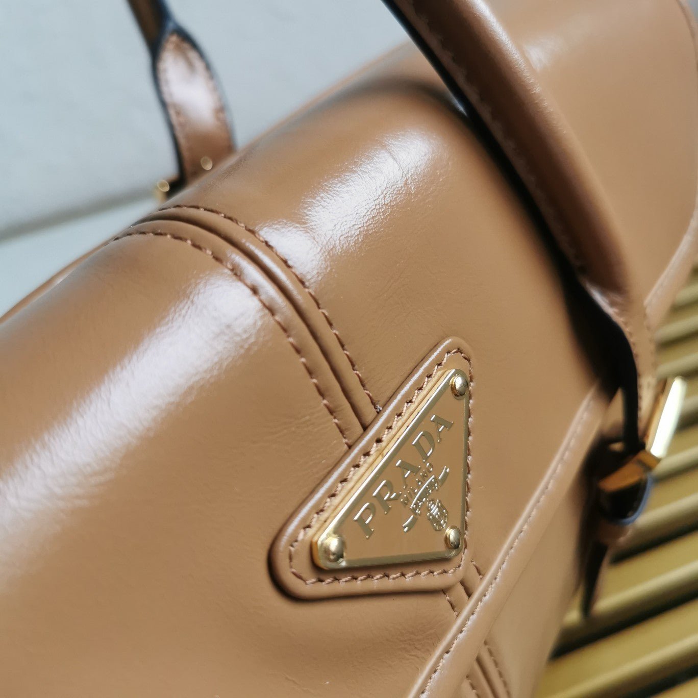 ＰＲＤＡ MEDIUM LEATHER SHOULDER BAG CARAMEL