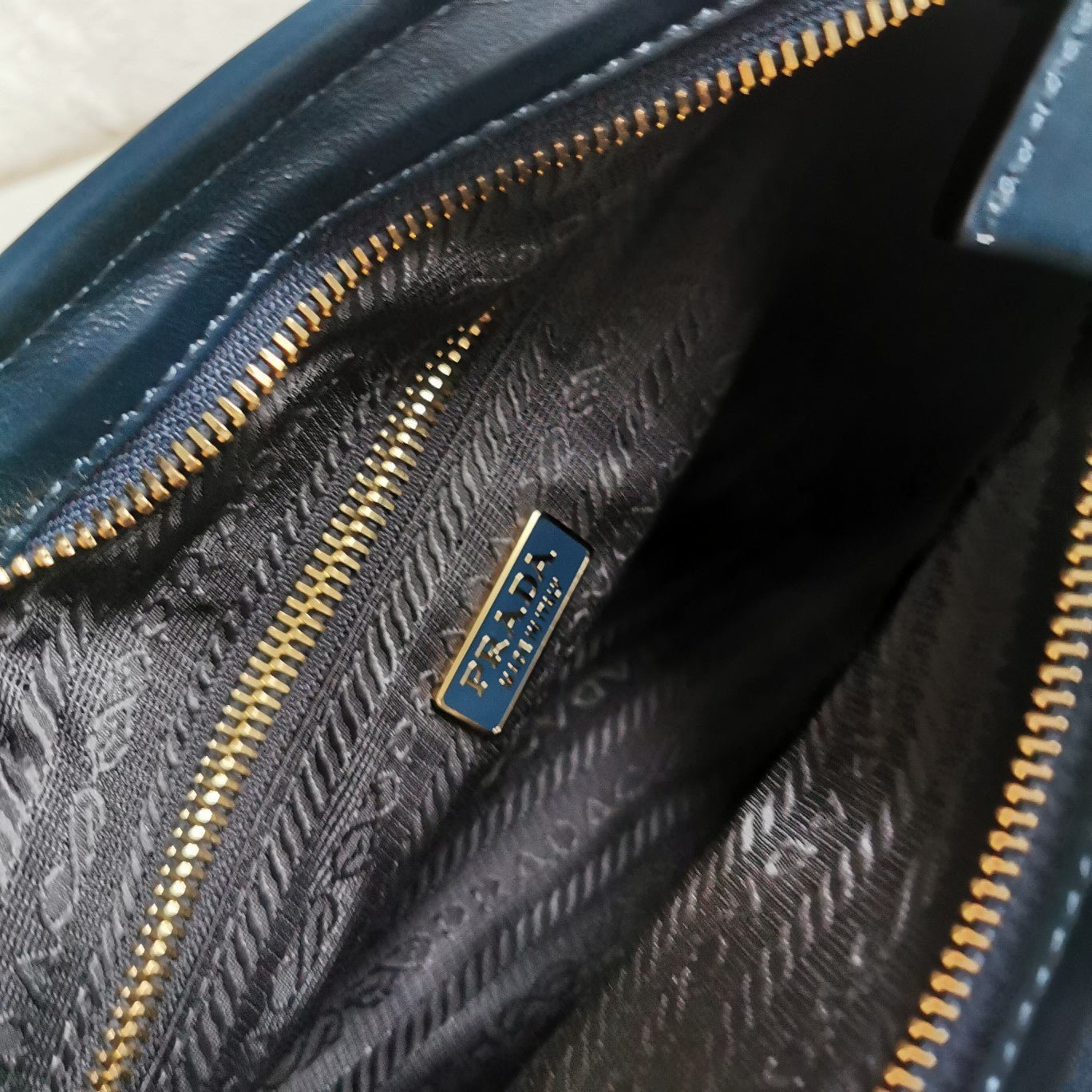 ＰＲＤＡ NAPA LEATHER SHOULDER BAG MEDIUM