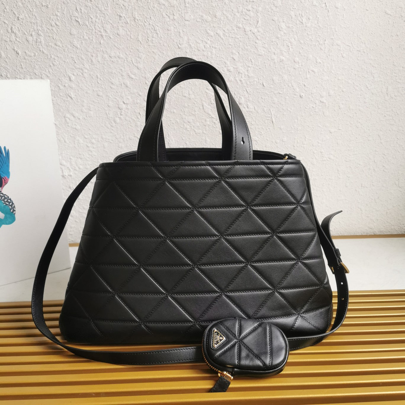 ＰＲＤＡ PADDED RE-NYLON BAG LARGE BLACK