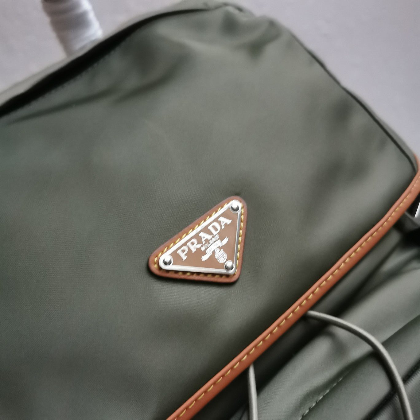 ＰＲＤＡ RE-NYLON AND LEATHER BACKPACK MUSK GREEN