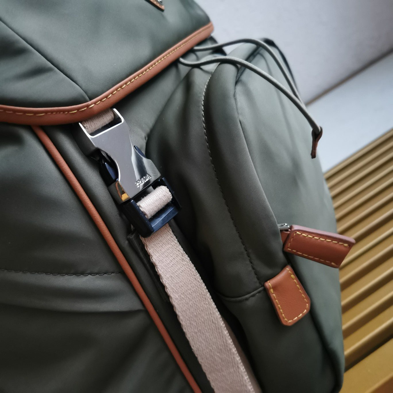ＰＲＤＡ RE-NYLON AND LEATHER BACKPACK MUSK GREEN