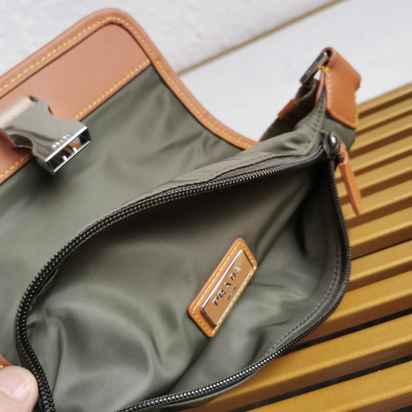 ＰＲＤＡ RE-NYLON AND LEATHER BELT BAG MUSK GREEN/COCOA