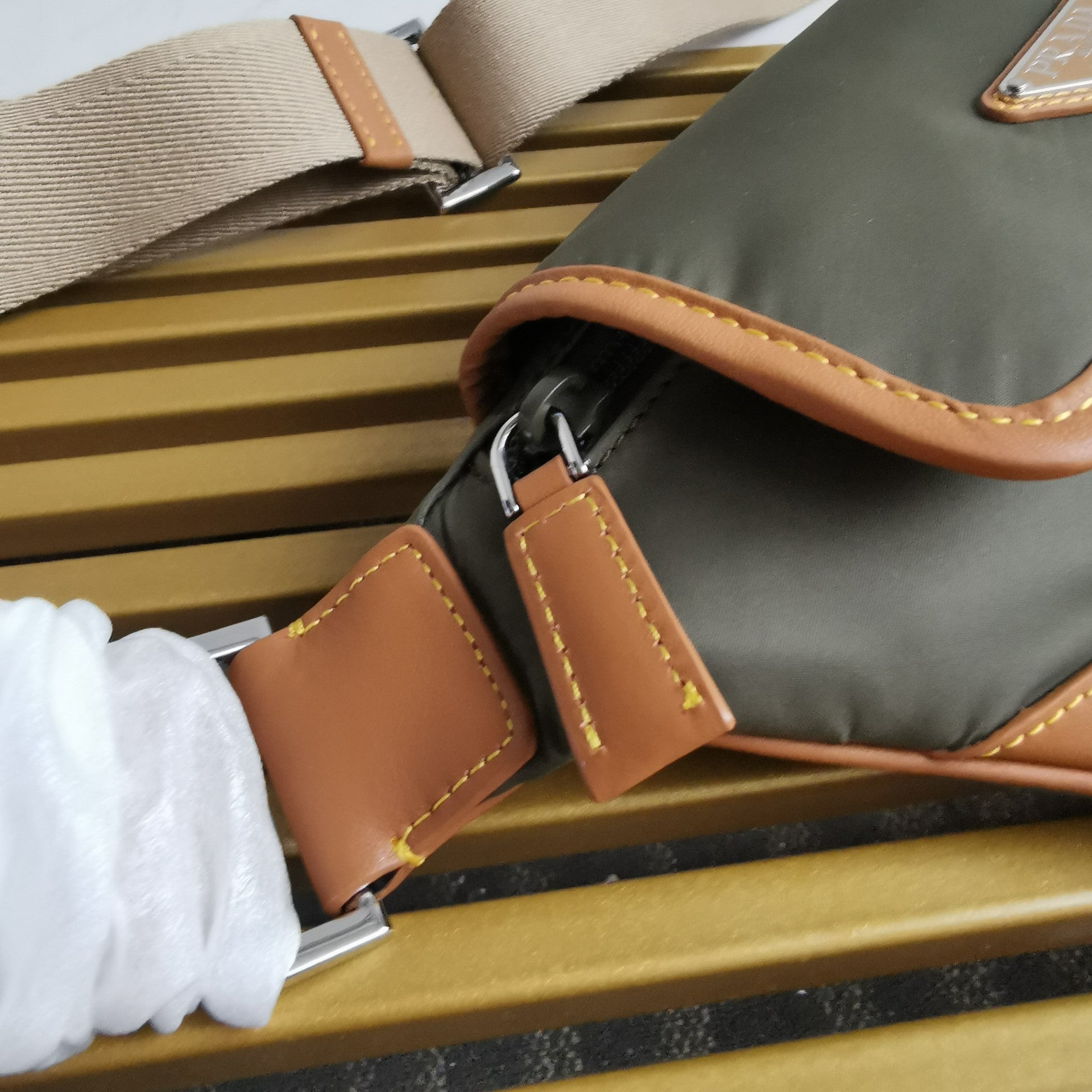 ＰＲＤＡ RE-NYLON AND LEATHER BELT BAG MUSK GREEN/COCOA