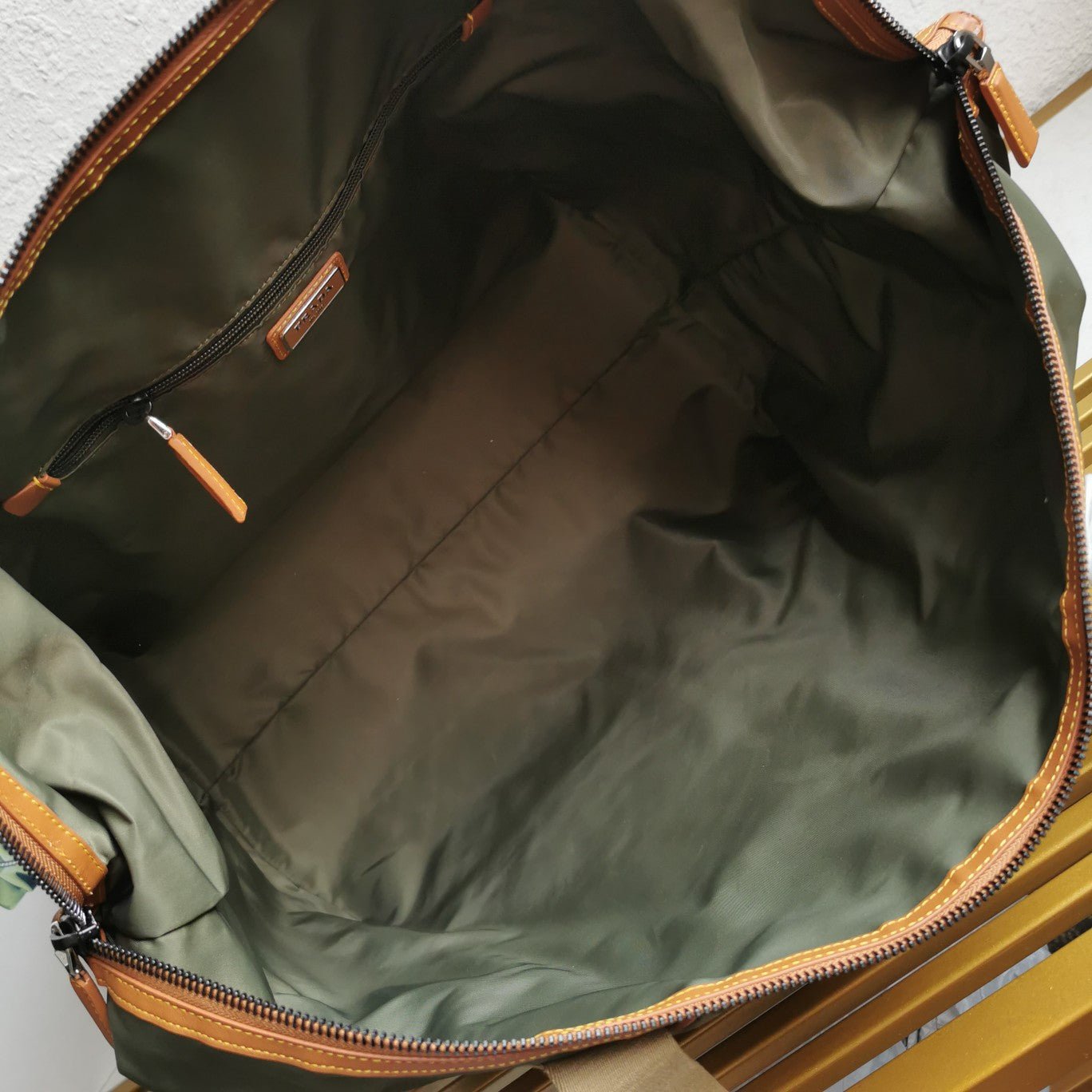 ＰＲＤＡ RE-NYLON AND LEATHER DUFFEL BAG IVY GREEN