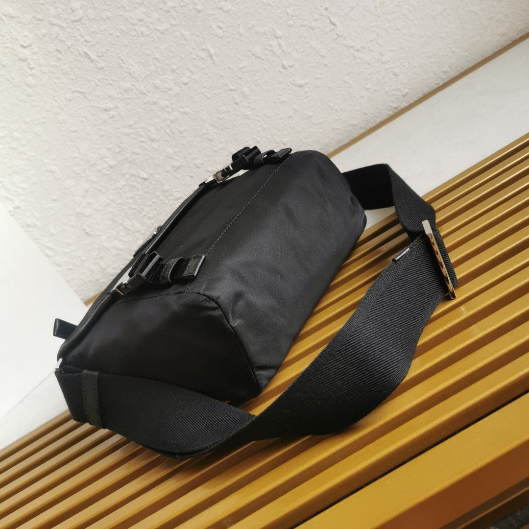 ＰＲＤＡ RE-NYLON AND LEATHER SHOULDER BAG BLACK MEDIUM