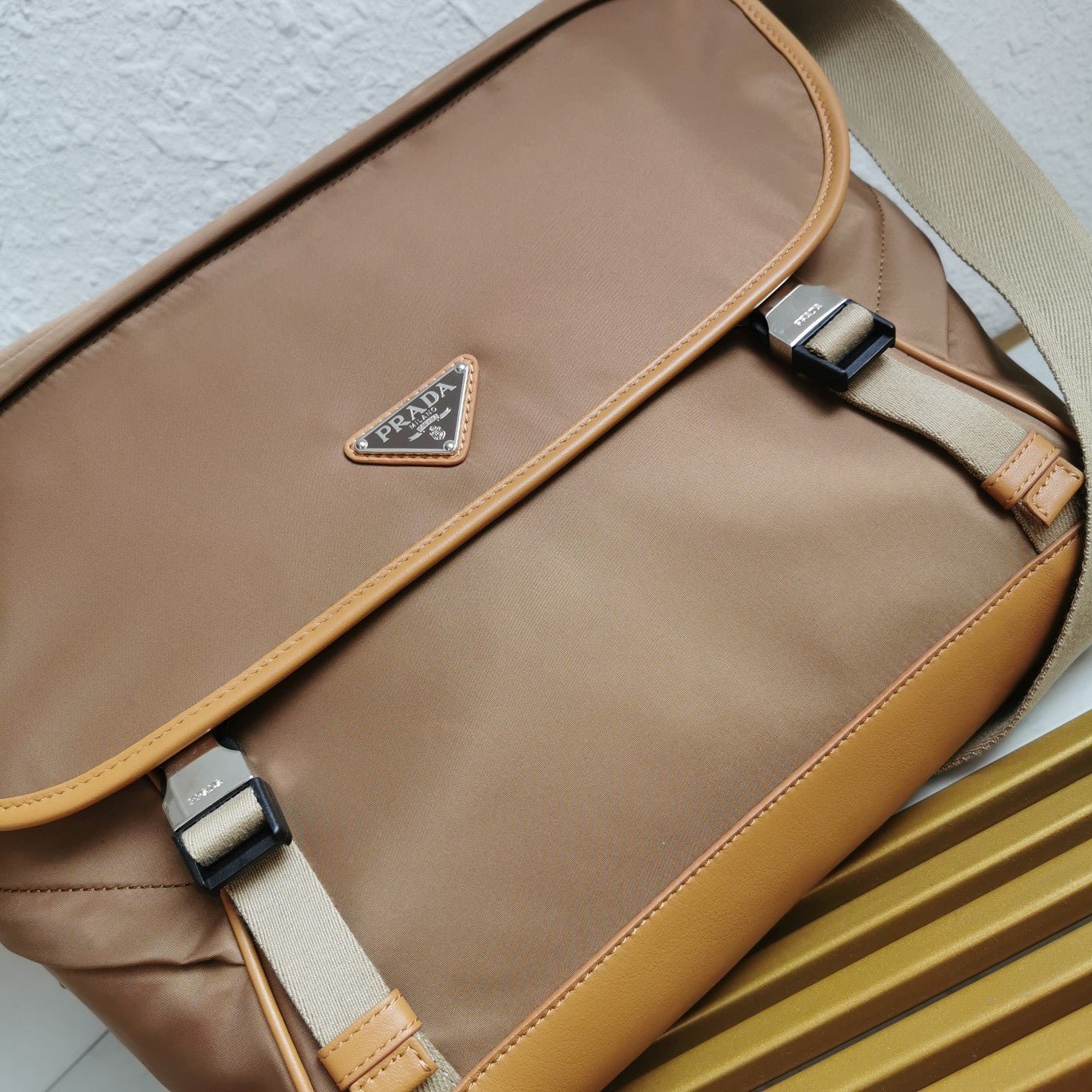 ＰＲＤＡ RE-NYLON AND LEATHER SHOULDER BAG CORK BEIGE LARGE