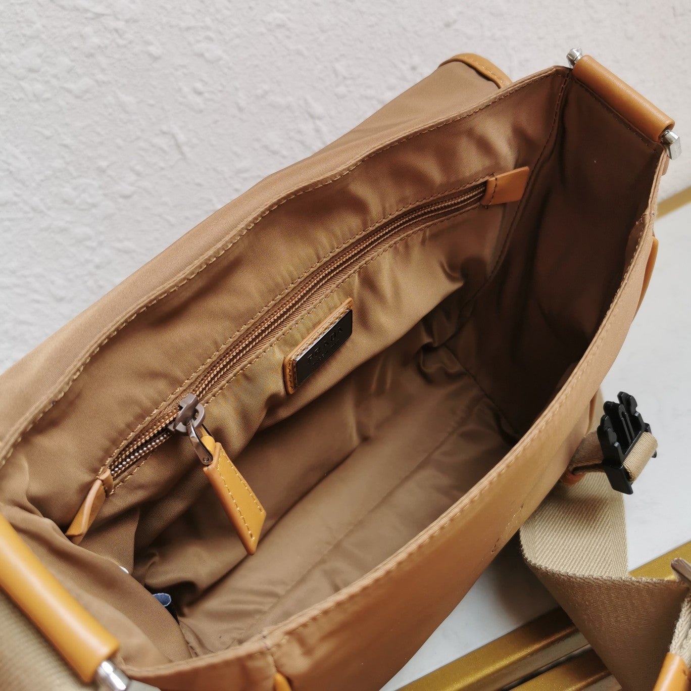 ＰＲＤＡ RE-NYLON AND LEATHER SHOULDER BAG CORK BEIGE MEDIUM