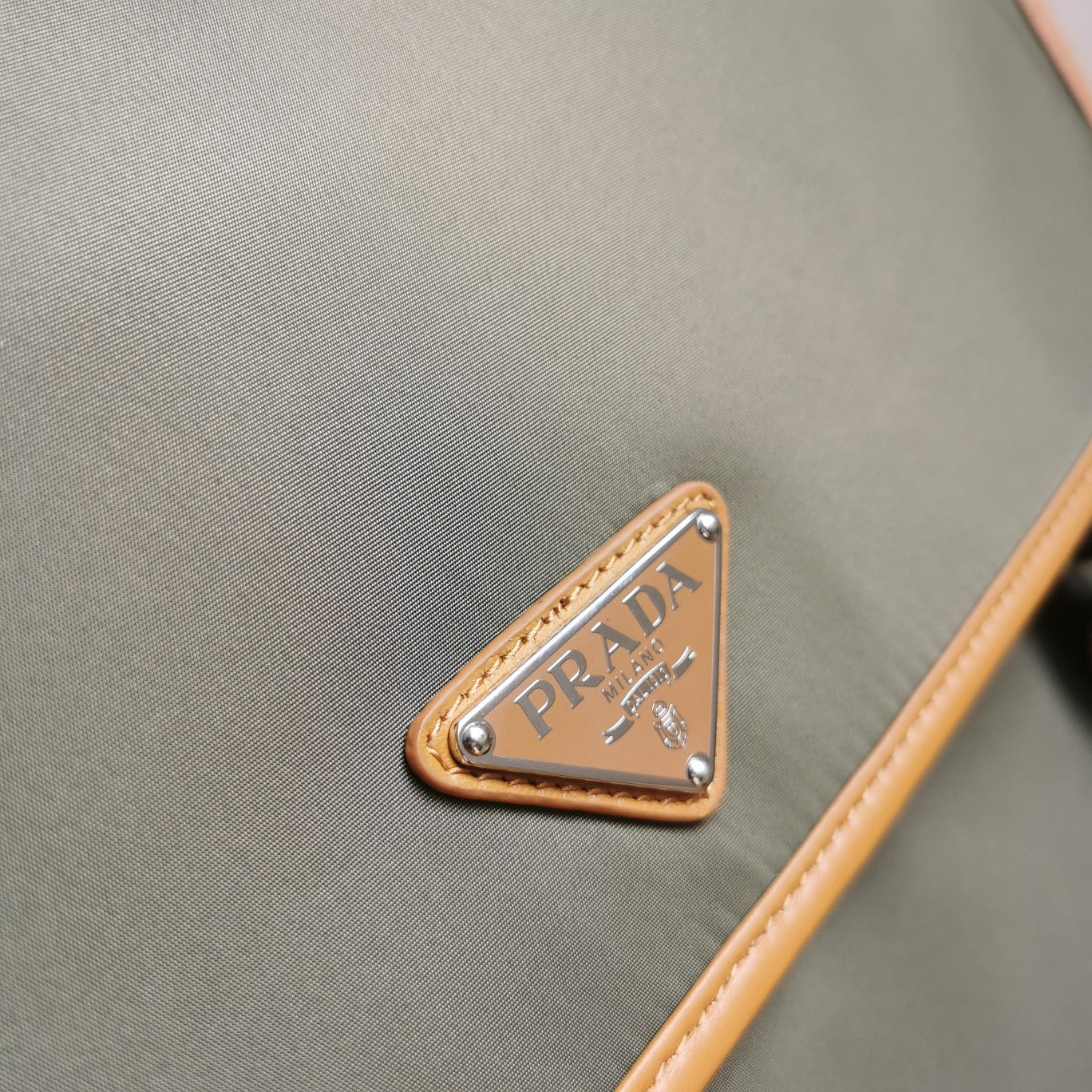 ＰＲＤＡ RE-NYLON AND LEATHER SHOULDER BAG LARGE