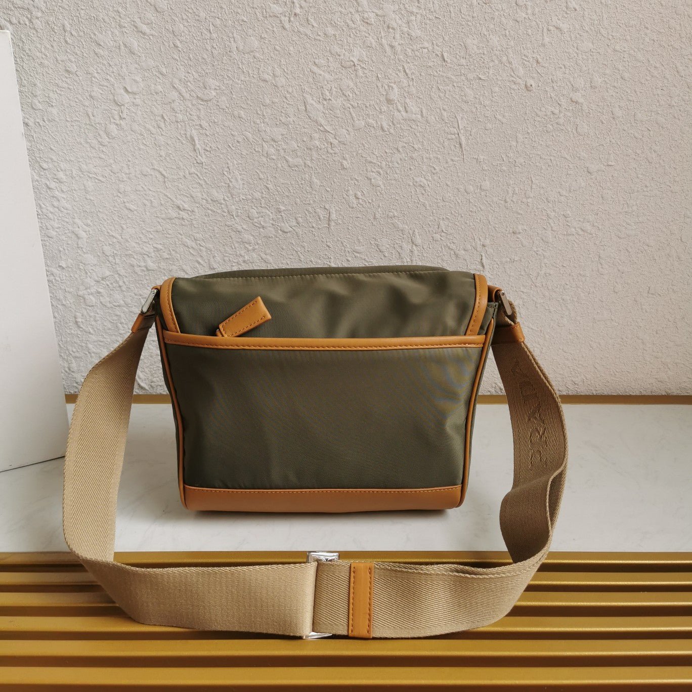 ＰＲＤＡ RE-NYLON AND LEATHER SHOULDER BAG MEDIUM