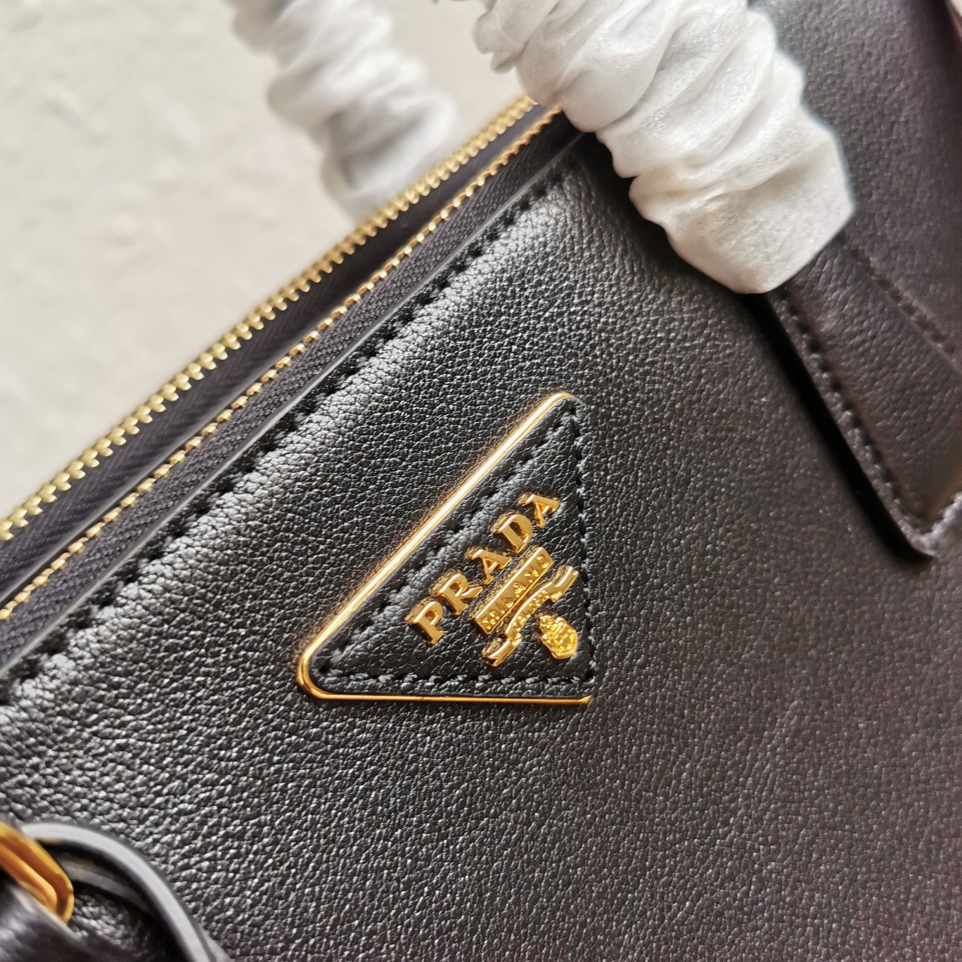 ＰＲＤＡ SMALL PRDA GALLERIA SAFFIANO LEATHER BAG BLACK