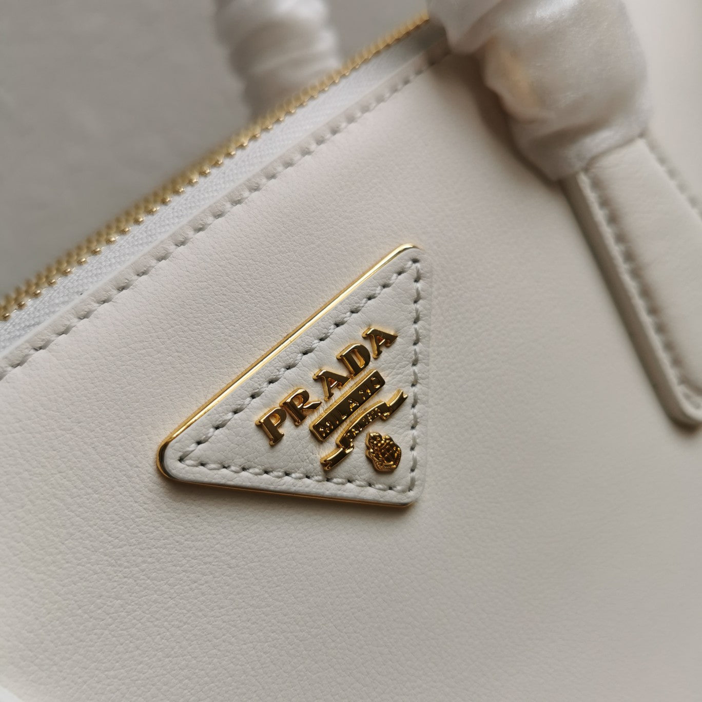 ＰＲＤＡ SMALL PRDA GALLERIA SAFFIANO LEATHER BAG WHITE