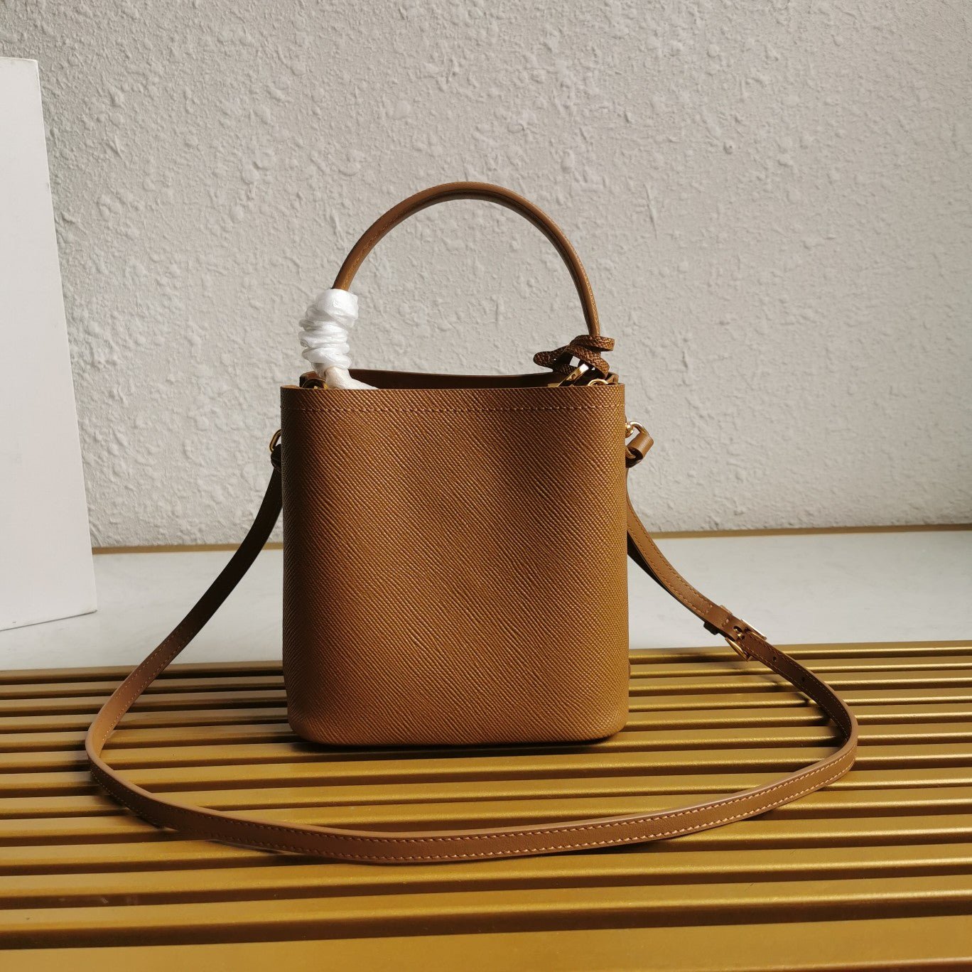 ＰＲＤＡ SMALL SAFFIANO LEATHER PRDA PANIER BAG CARAMEL
