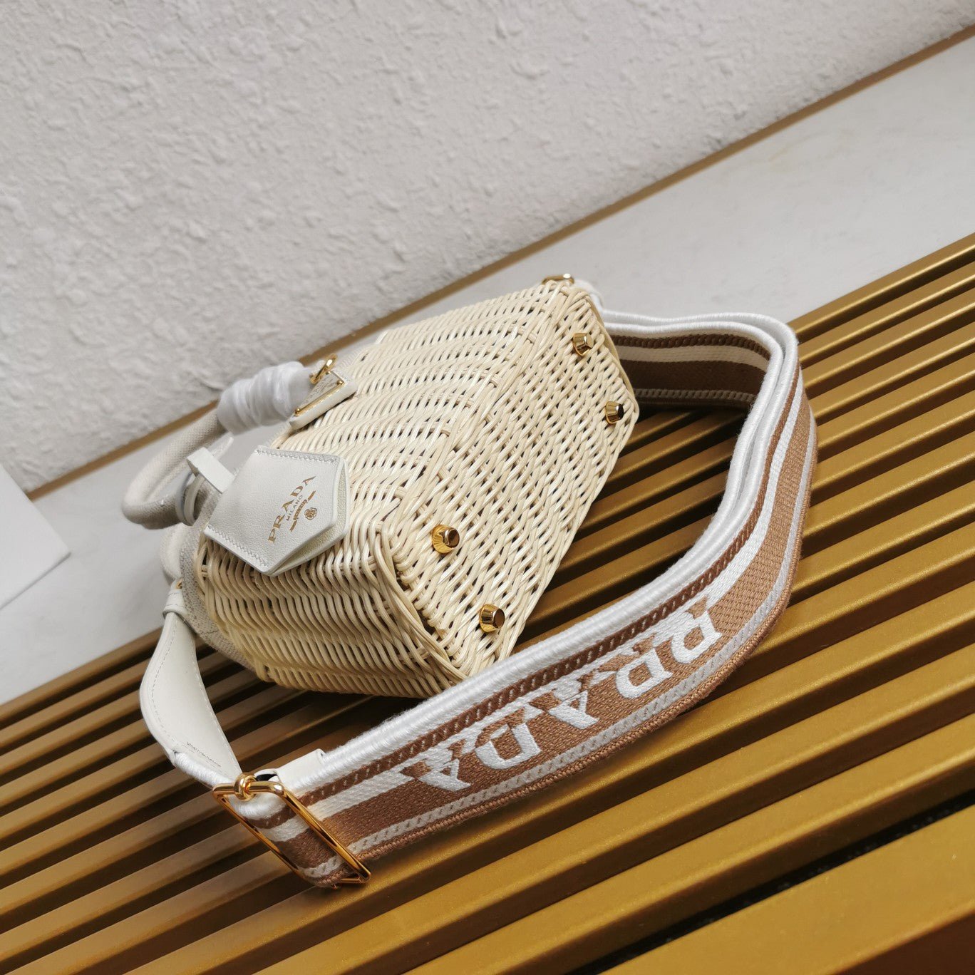 ＰＲＤＡ WICKER AND LINEN BLEND TOTE BAG MINI