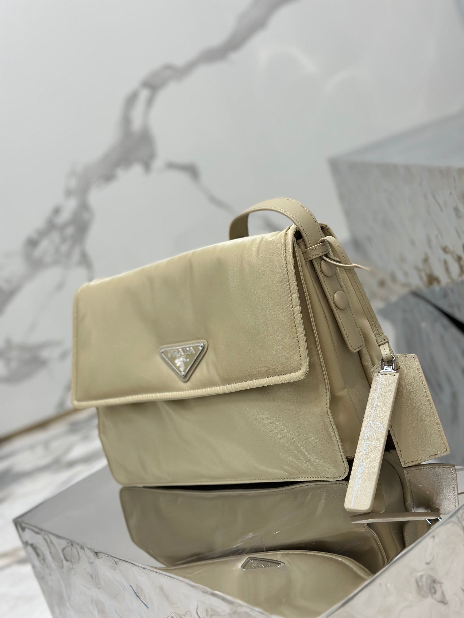 ＰＲＤＡ MEDIUM PADDED RE-NYLON SHOULDER BAG