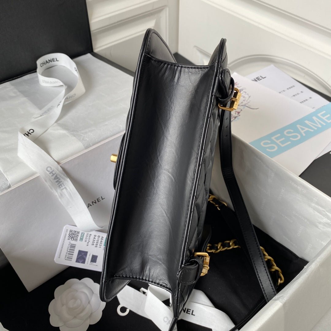 ＣＨＮＥＬCLASSIC FLAP BACKPACK BLACK