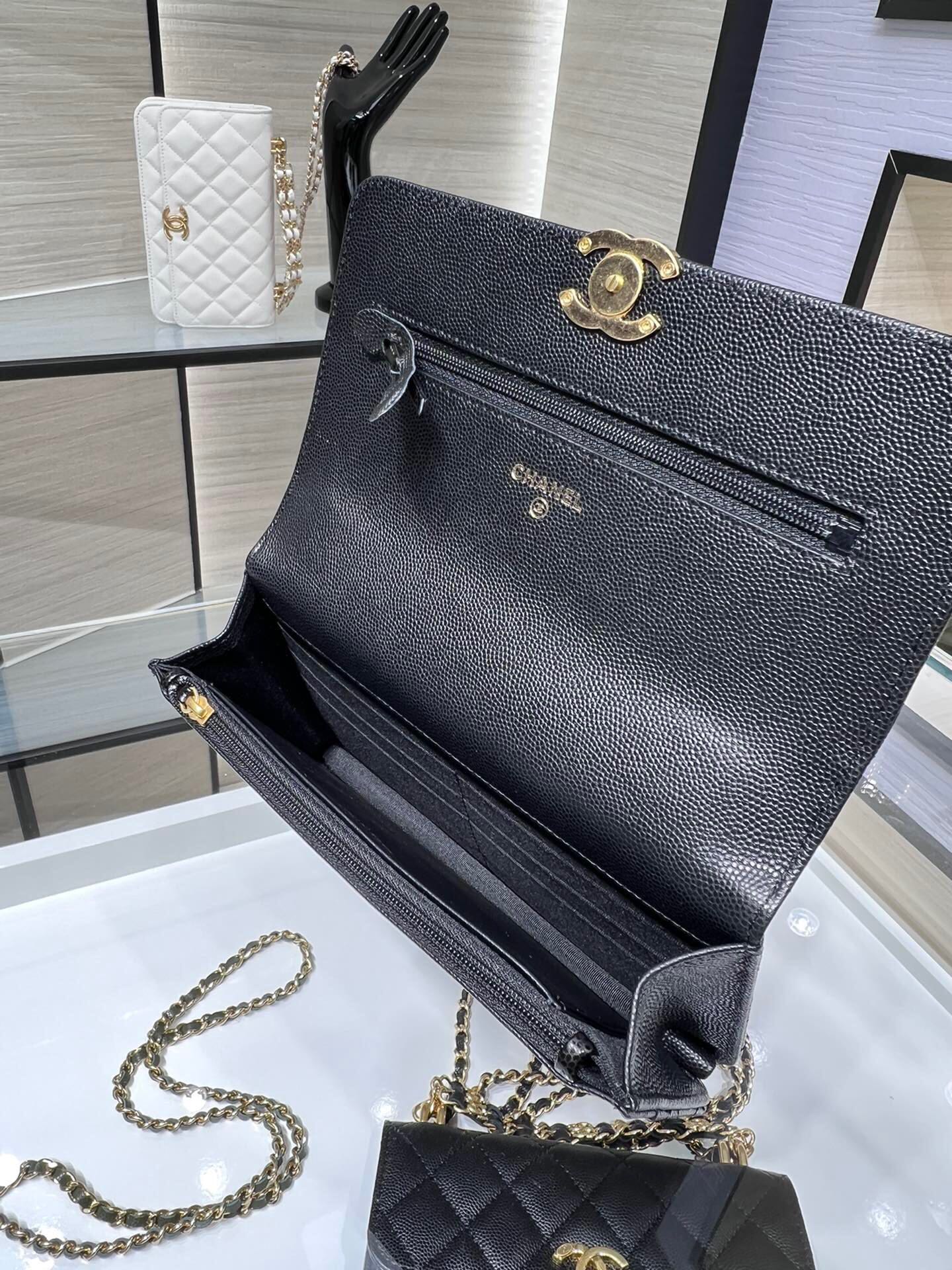 ＣＨＮＥＬ22K DOUBLE CHAIN BAG BLACK