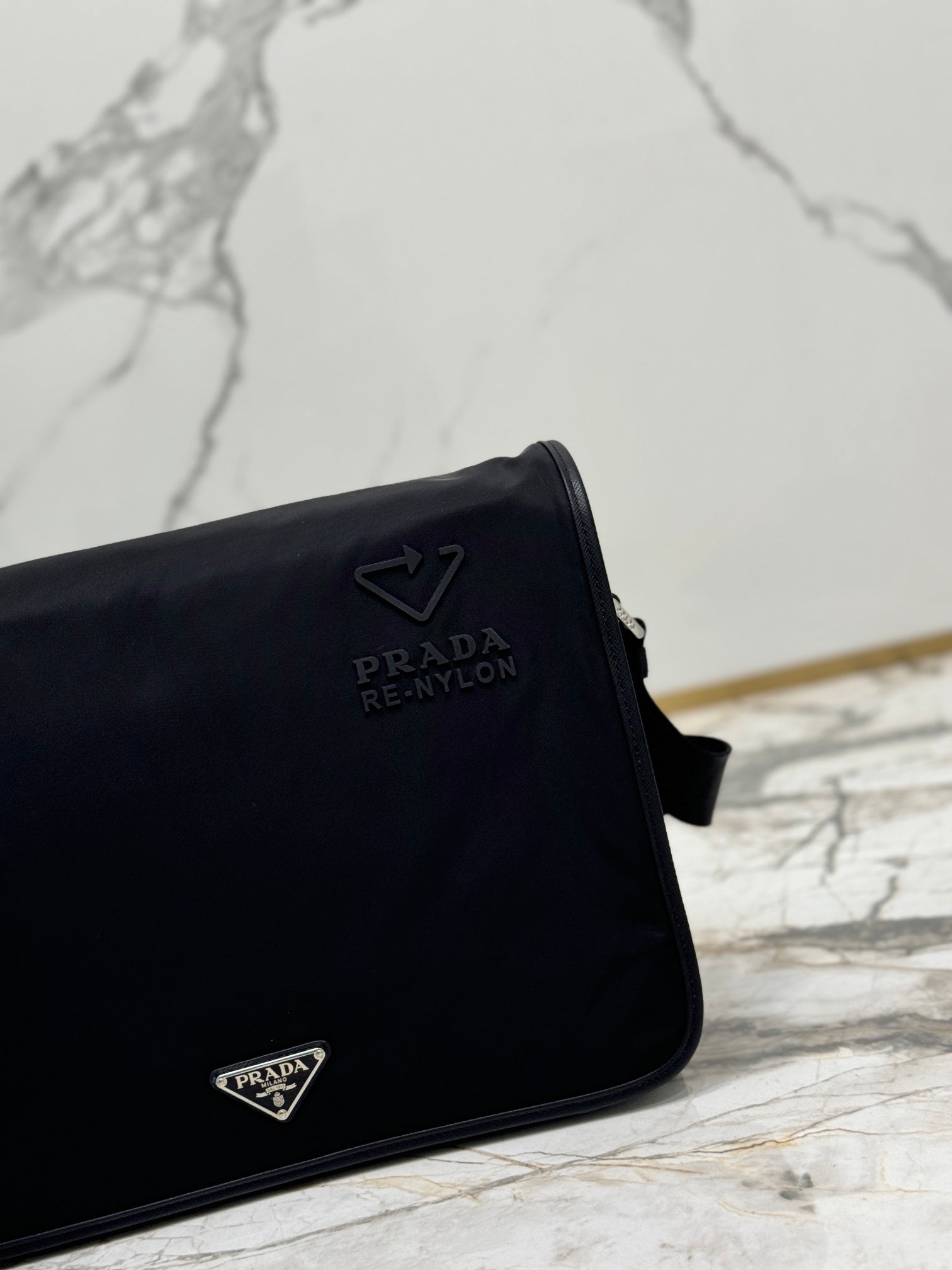 ＰＲＤＡ RE-NYLON AND SAFFIANO LEATHER SHOULDER BAG