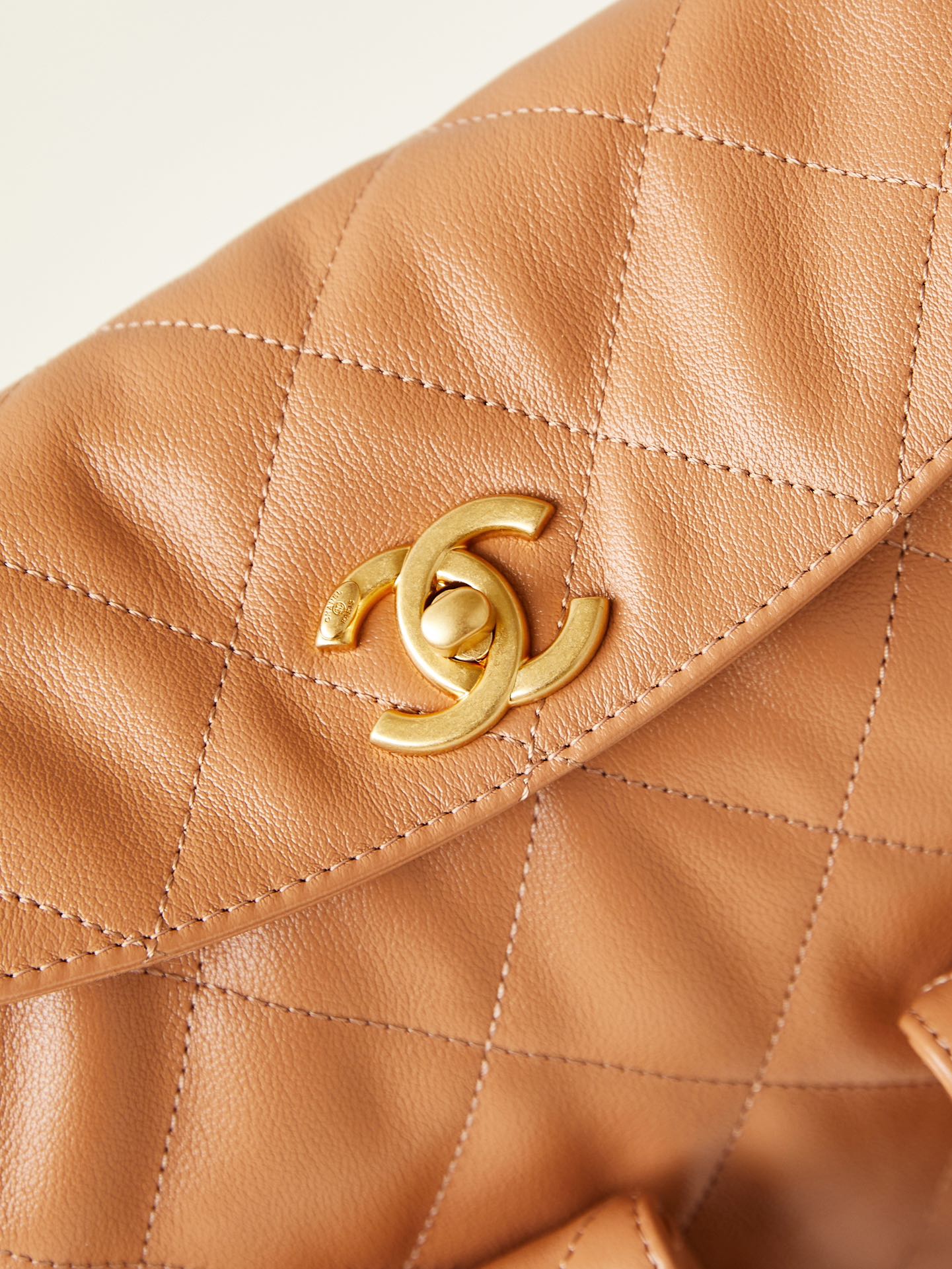 ＣＨＮＥＬHOBO HANDBAG BROWN