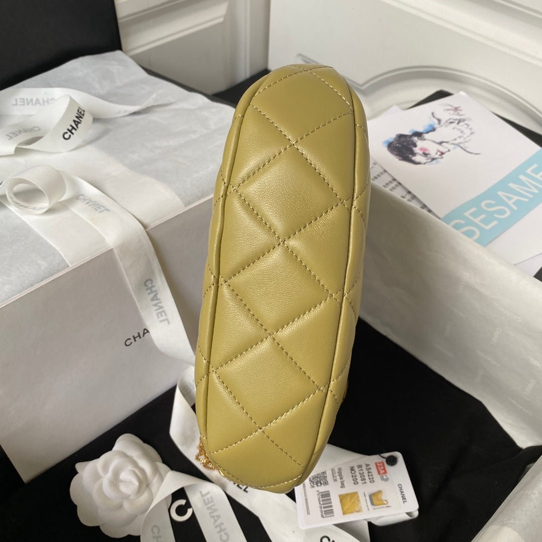 ＣＨＮＥＬHOBO BAG BRONZE