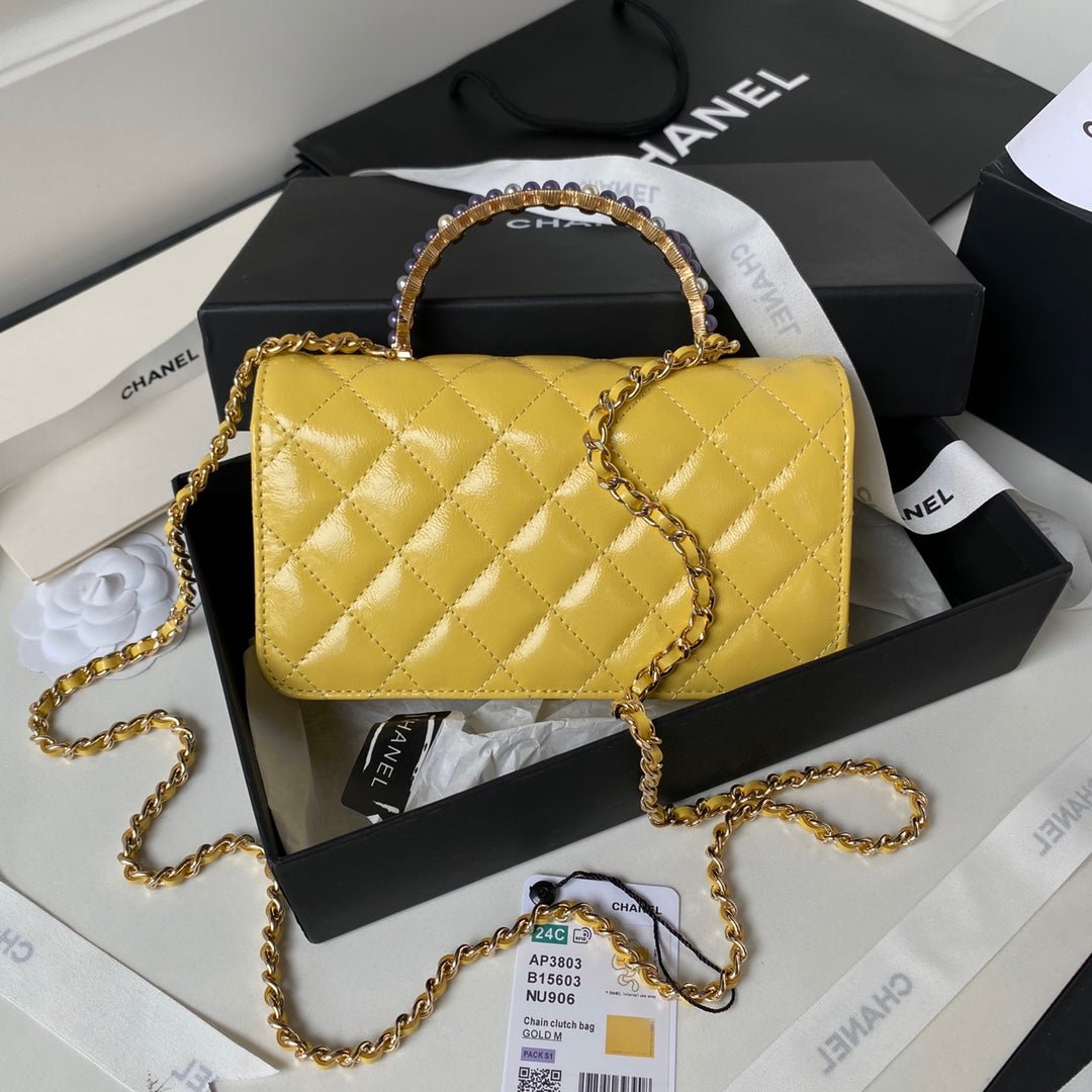 ＣＨＮＥＬCHAIN CLUTCH BAG YELLOW