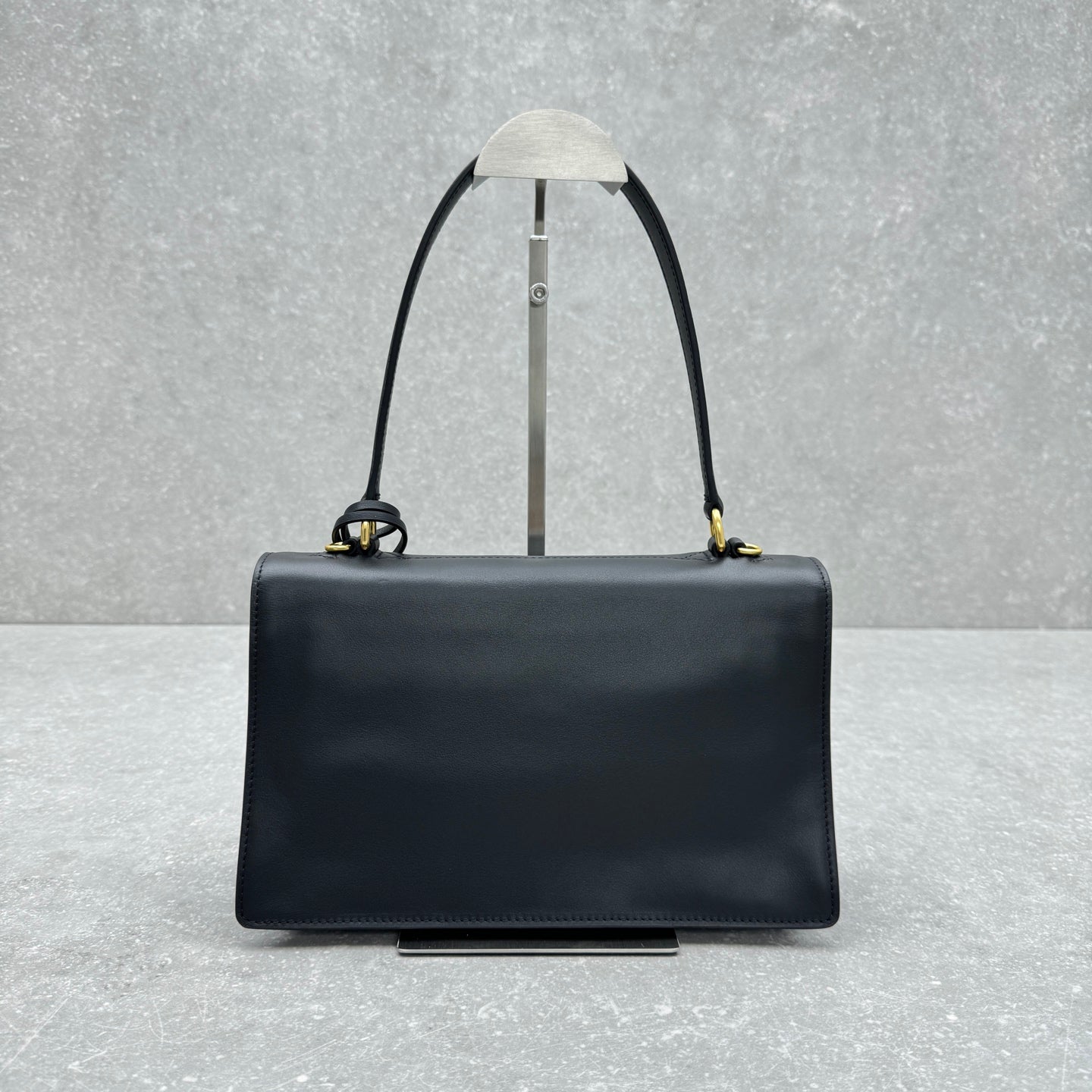 ＰＲＤＡ SOFT SOUND MEDIUM LEATHER SHOULDER BAG BLACK