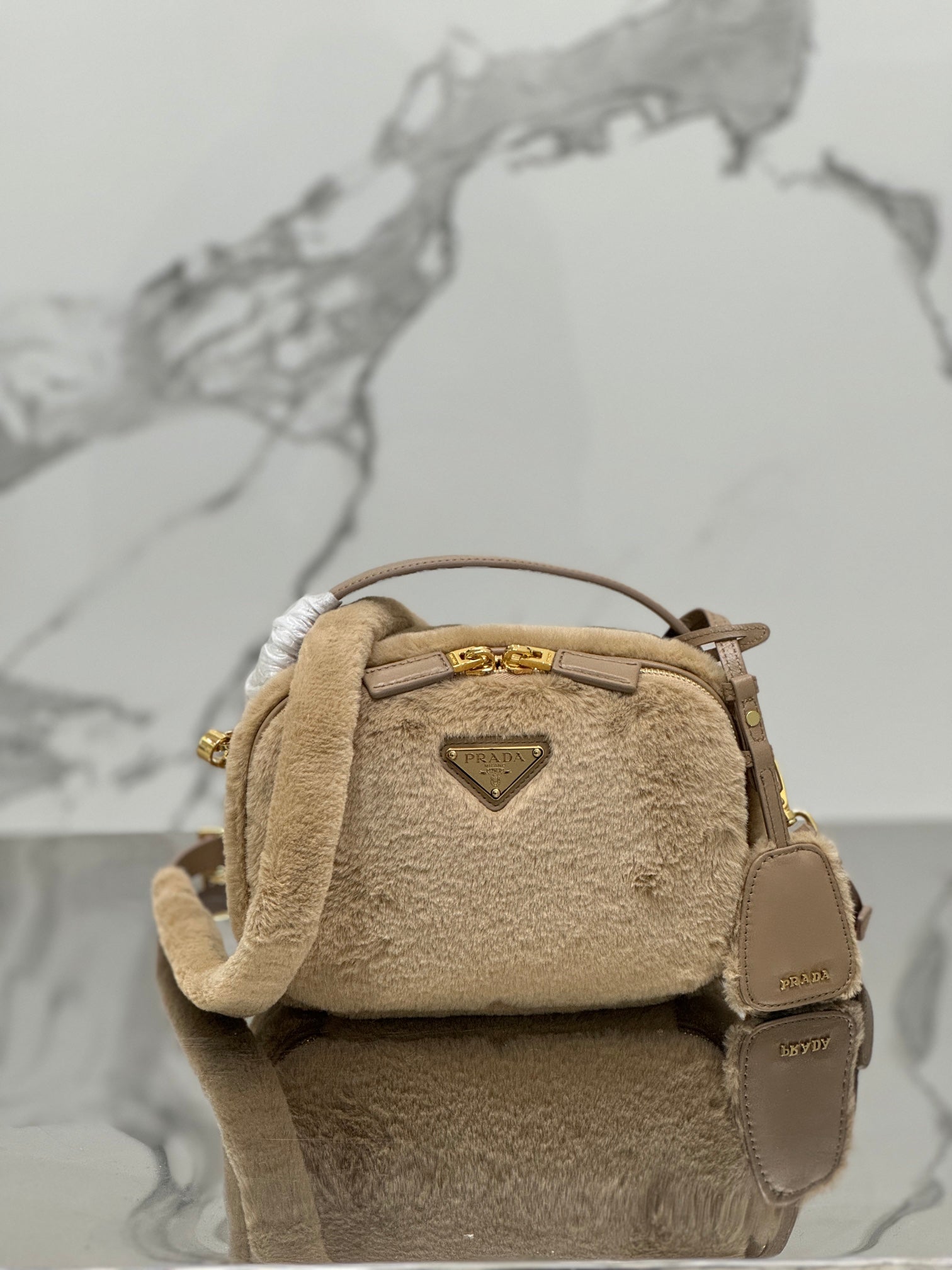 ＰＲＤＡ ODETTE SHEARLING MINI-BAG