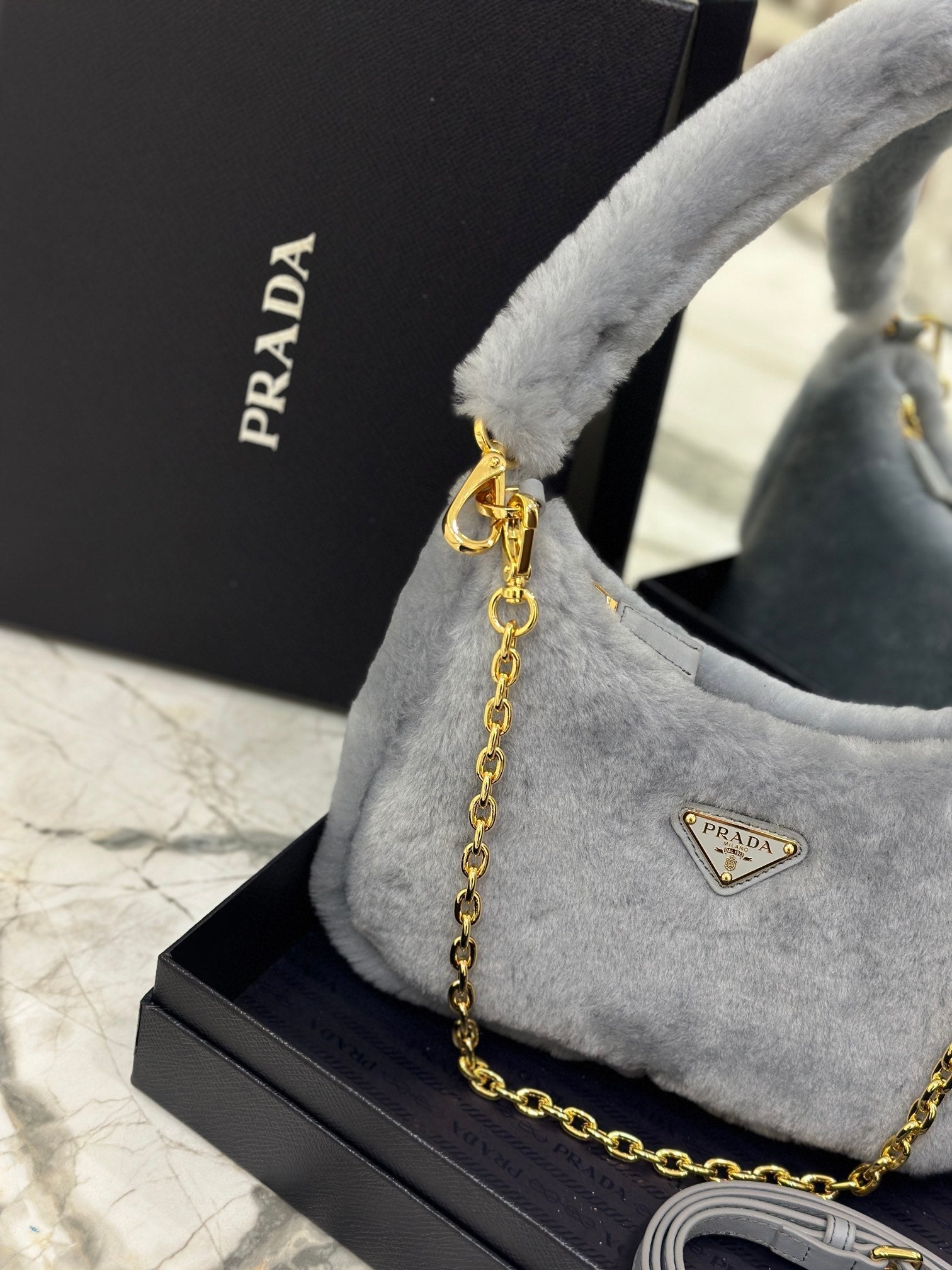 ＰＲＤＡ RE-EDITION SHEARLING MINI-BAG CORNFLOWER