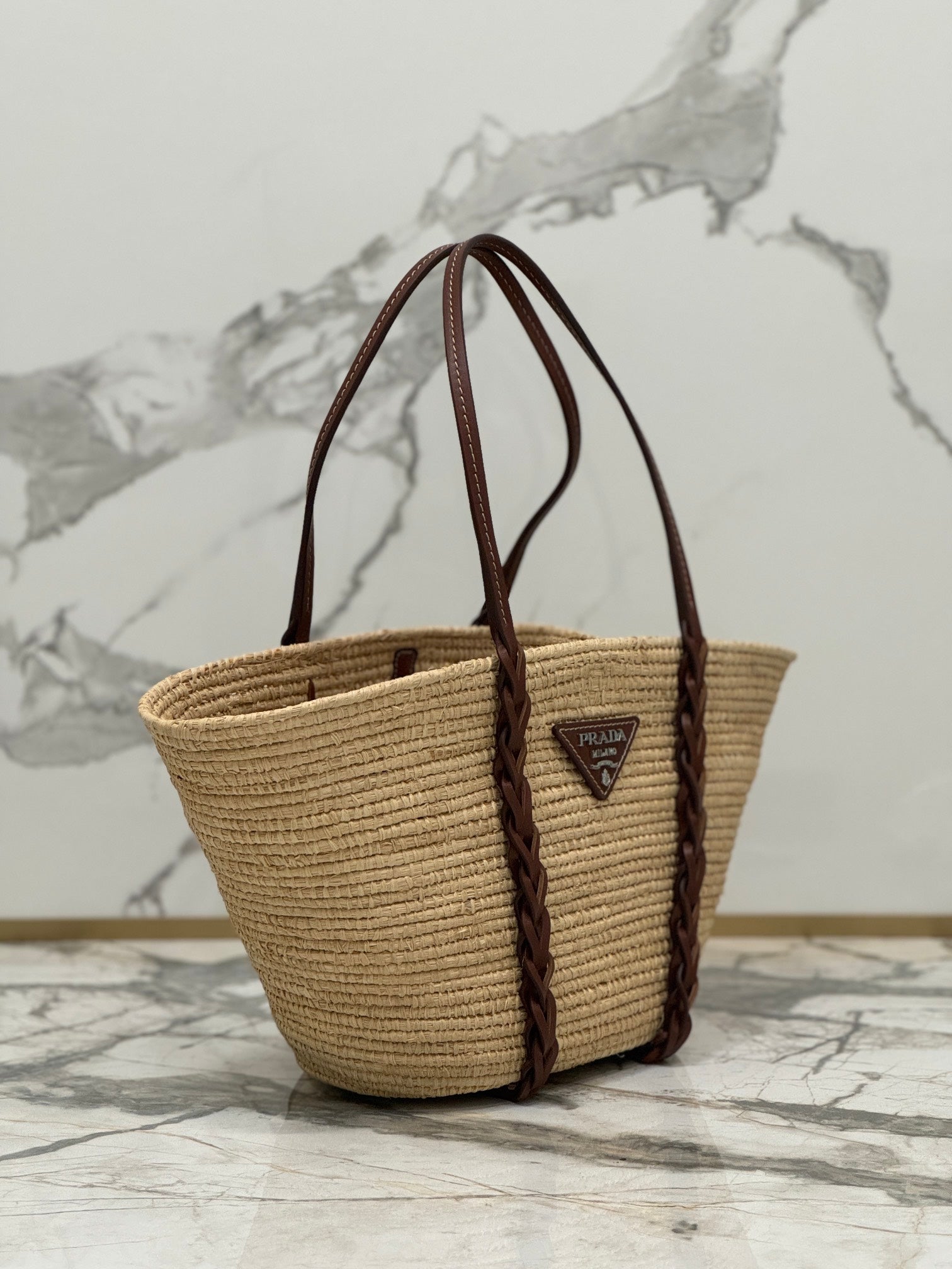 ＰＲＤＡ RAFFIA AND LEATHER TOTE BAG