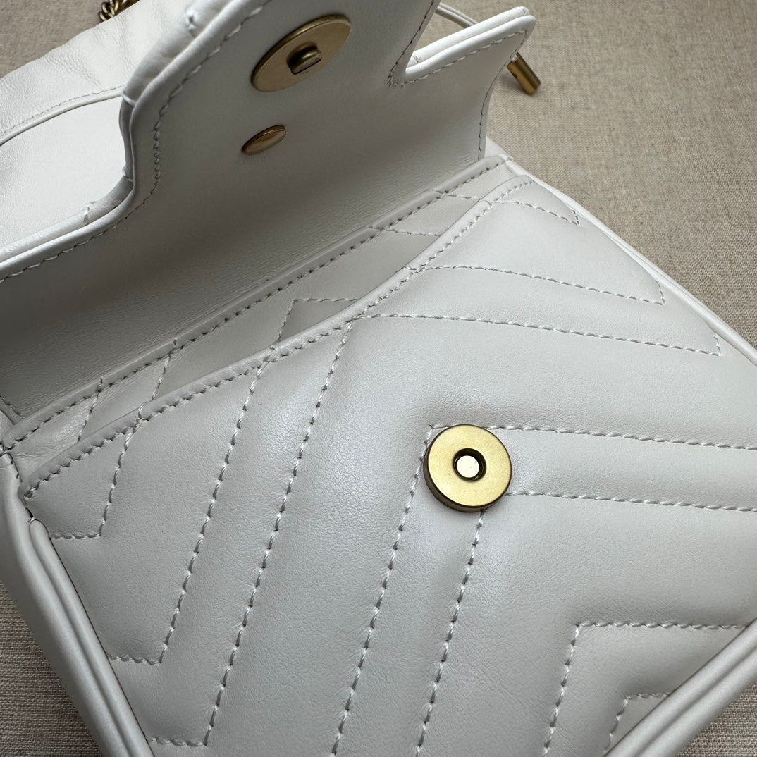 ＧＣＣＩGG MARMONT MINI BUCKET BAG WHITE