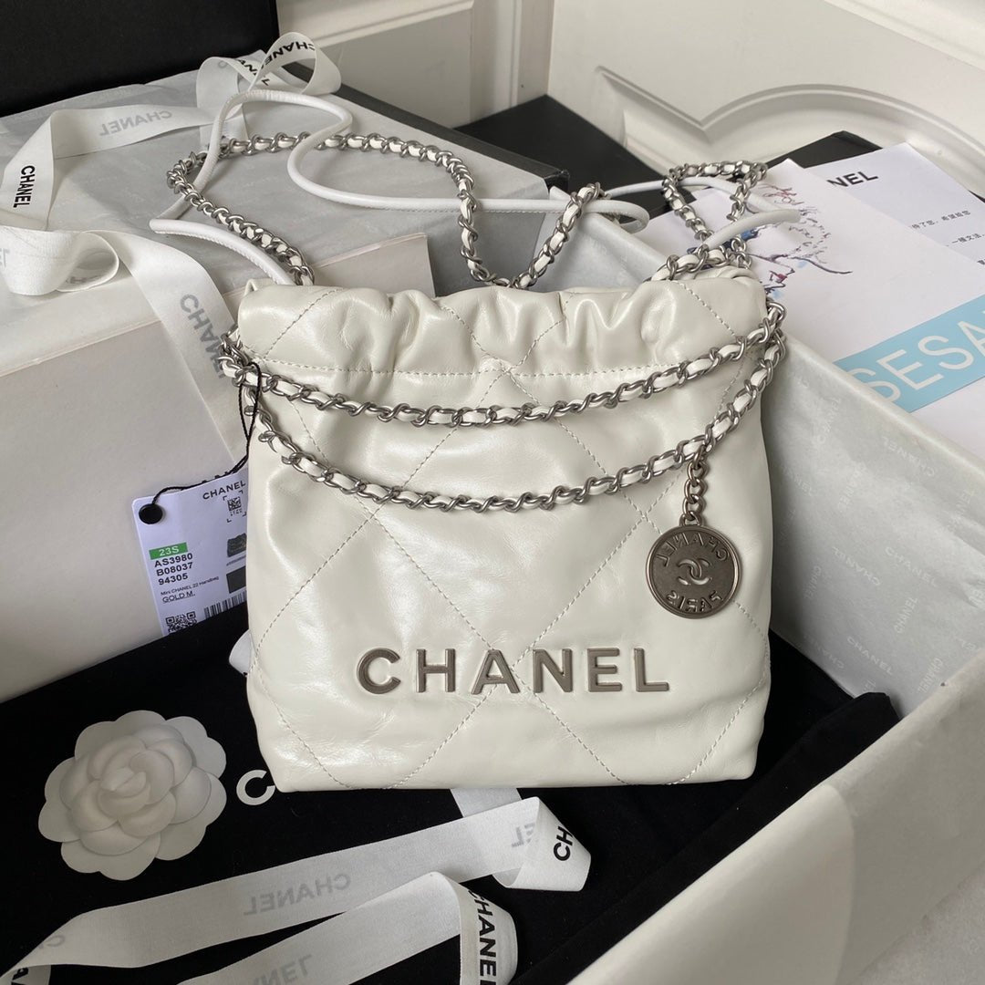 ＣＨＮＥＬ22 MINI HANDBAG WHITE SILVER METAL