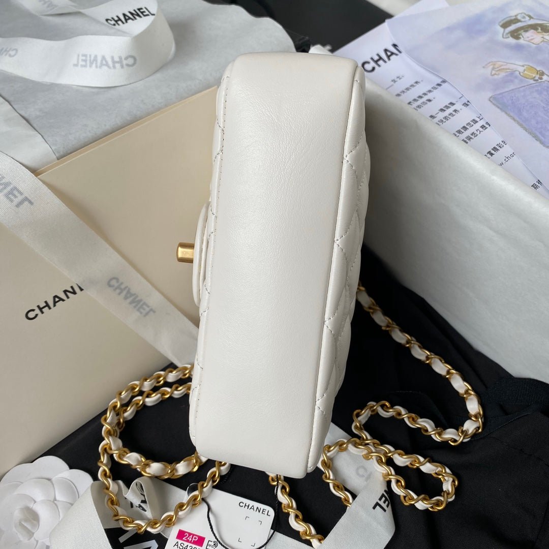 ＣＨＮＥＬ 24P CLASSIC HANDBAG WHITE