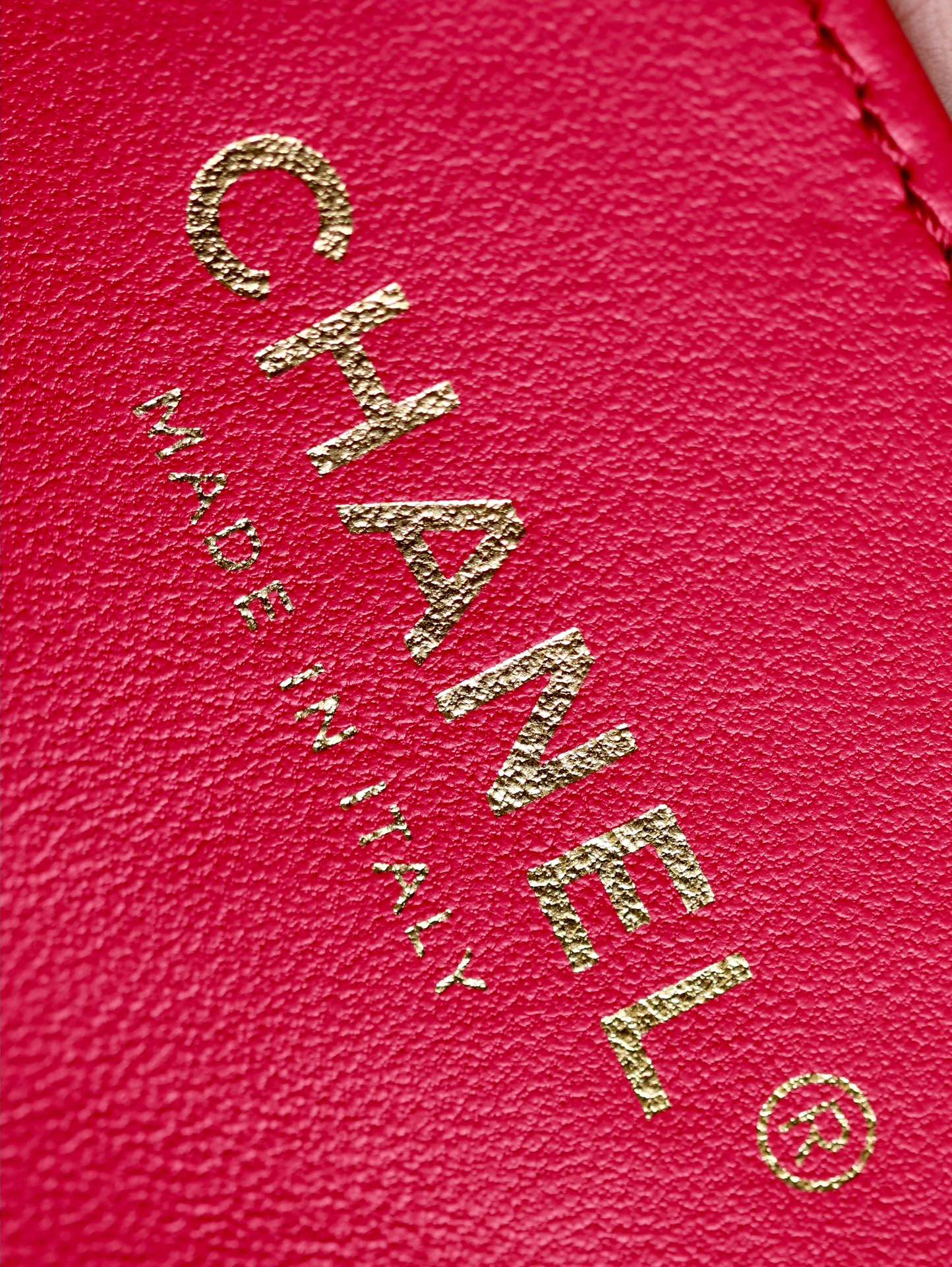 ＣＨＮＥＬHEART MINI FLAP BAG WHITE