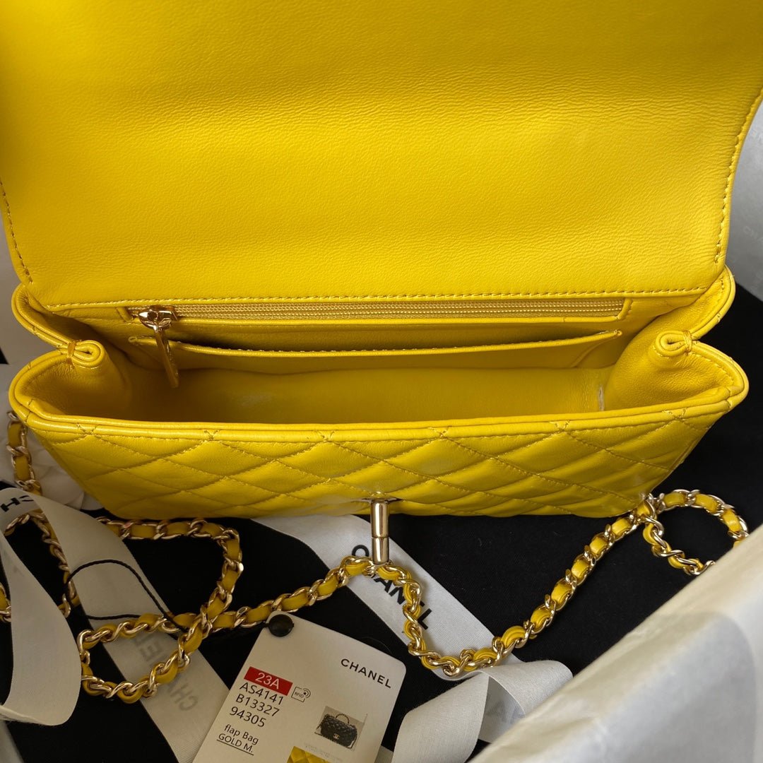 ＣＨＮＥＬFLAP BAG WITH TOP HANDLE YELLOW