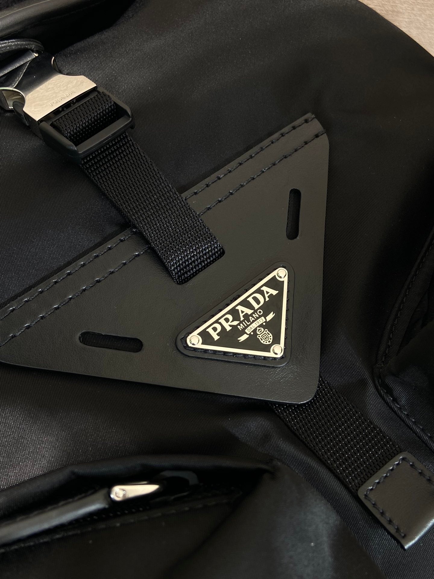 ＰＲＤＡ RE-NYLON AND LEATHER BACKPACK BLACK