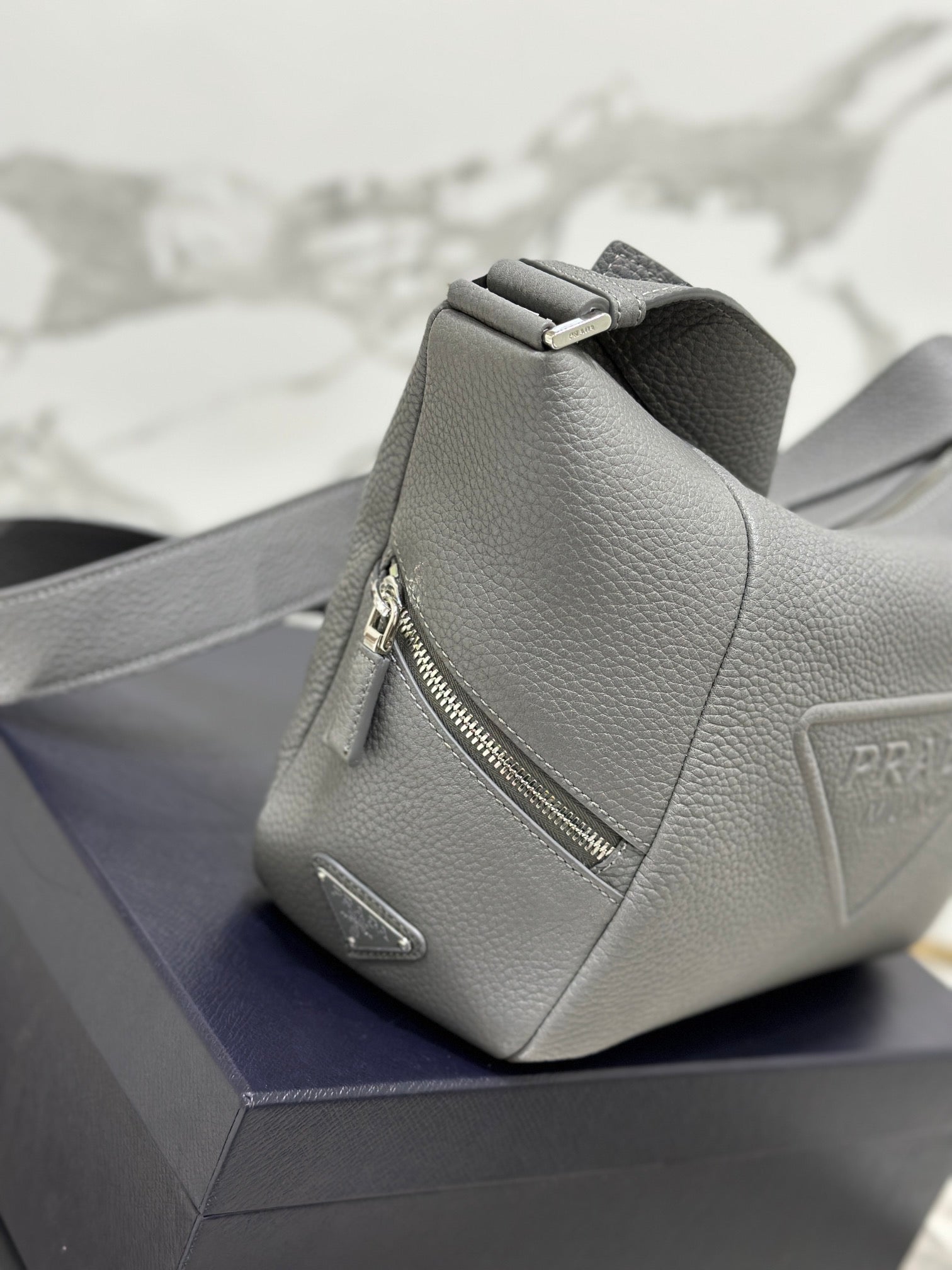 ＰＲＤＡ GRAY LEATHER SHOULDER BAG