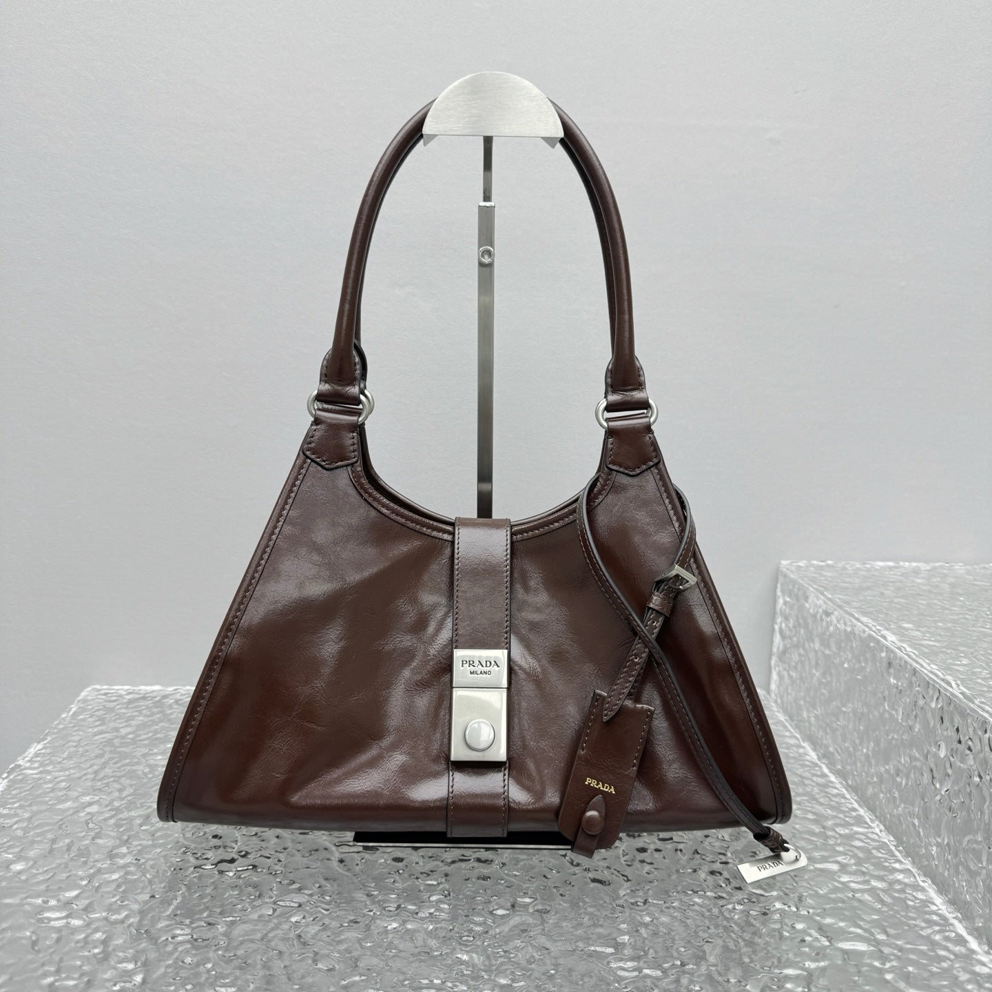 ＰＲＤＡ MEDIUM LEATHER TOTE BAG DARK BROWN