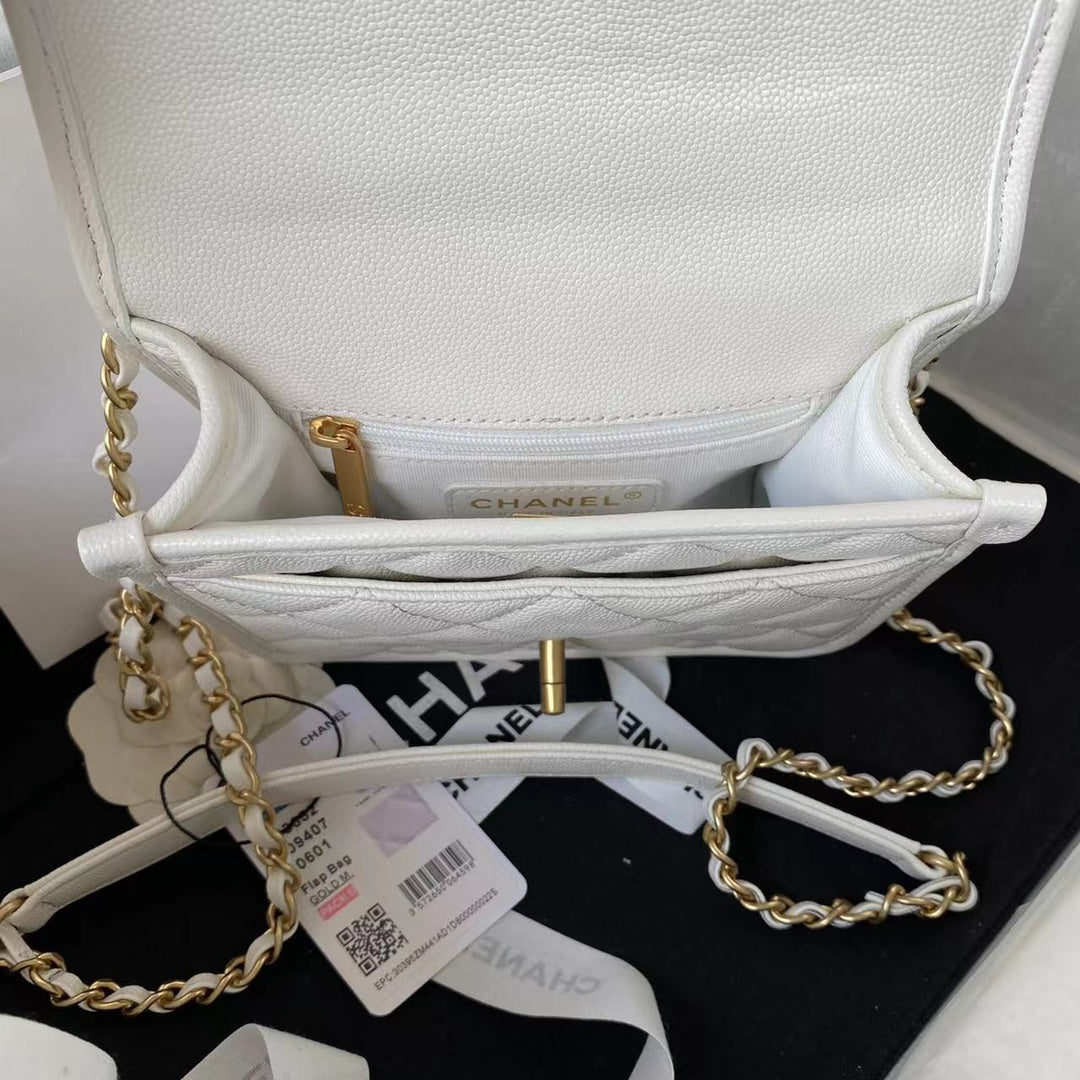ＣＨＮＥＬ SMALL FLAP BAG WITH TOP HANDLE WHITE