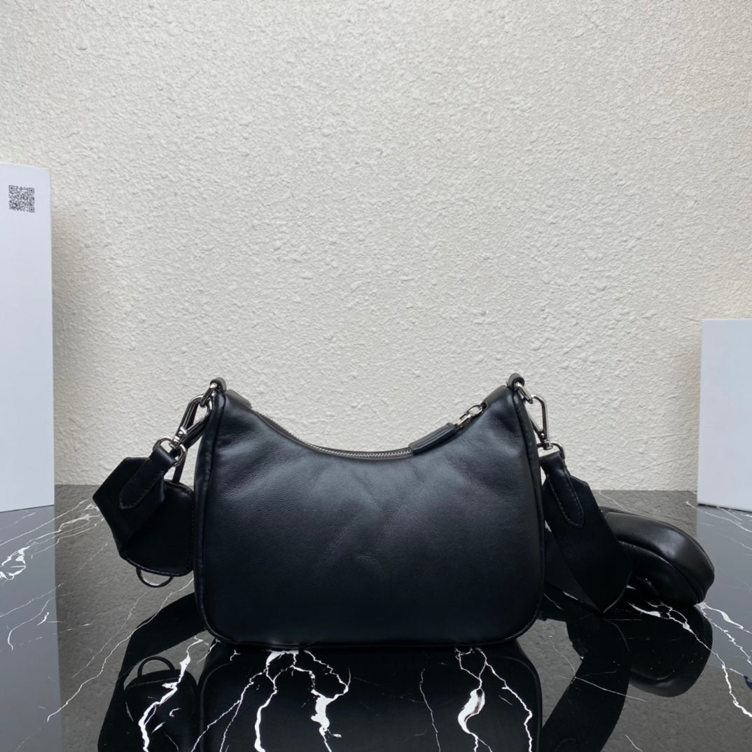 ＰＲＤＡ HANDBAG BLACK LEATHER