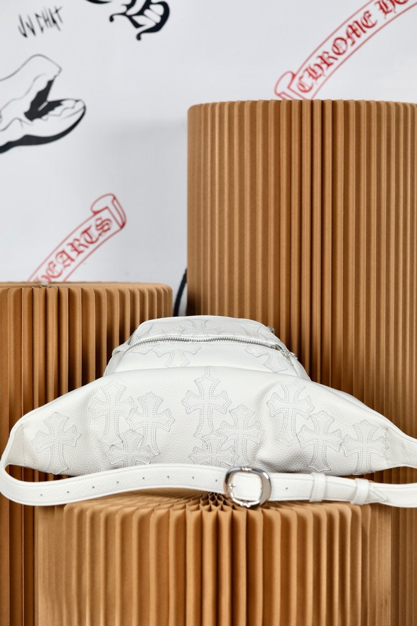 ＣＨＲＭ ＨＲＴＳ WHITE CROSS PATCH SNAT PACK WHITE