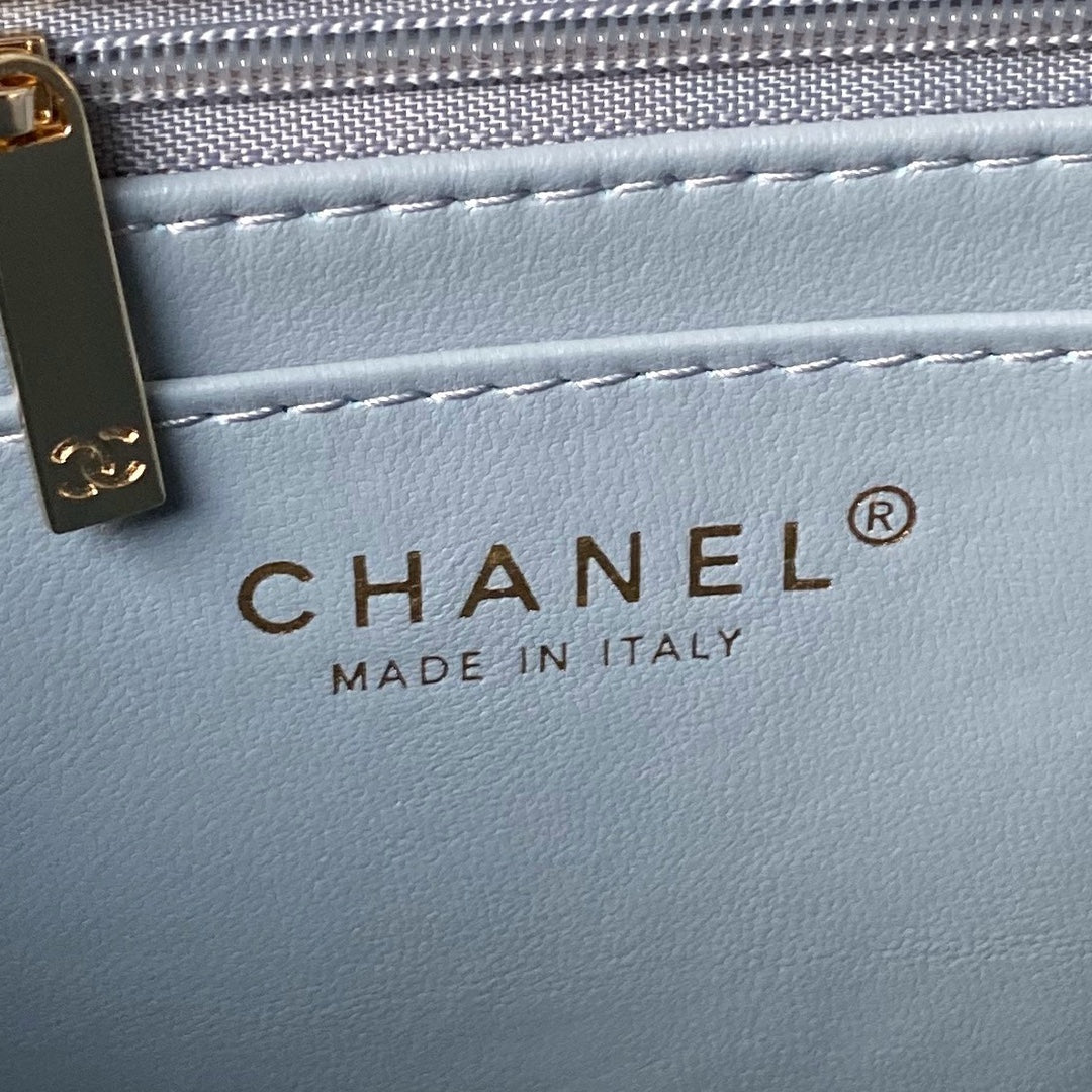 ＣＨＮＥＬTOP HANDLE FLAP BAG LIGHT BLUE