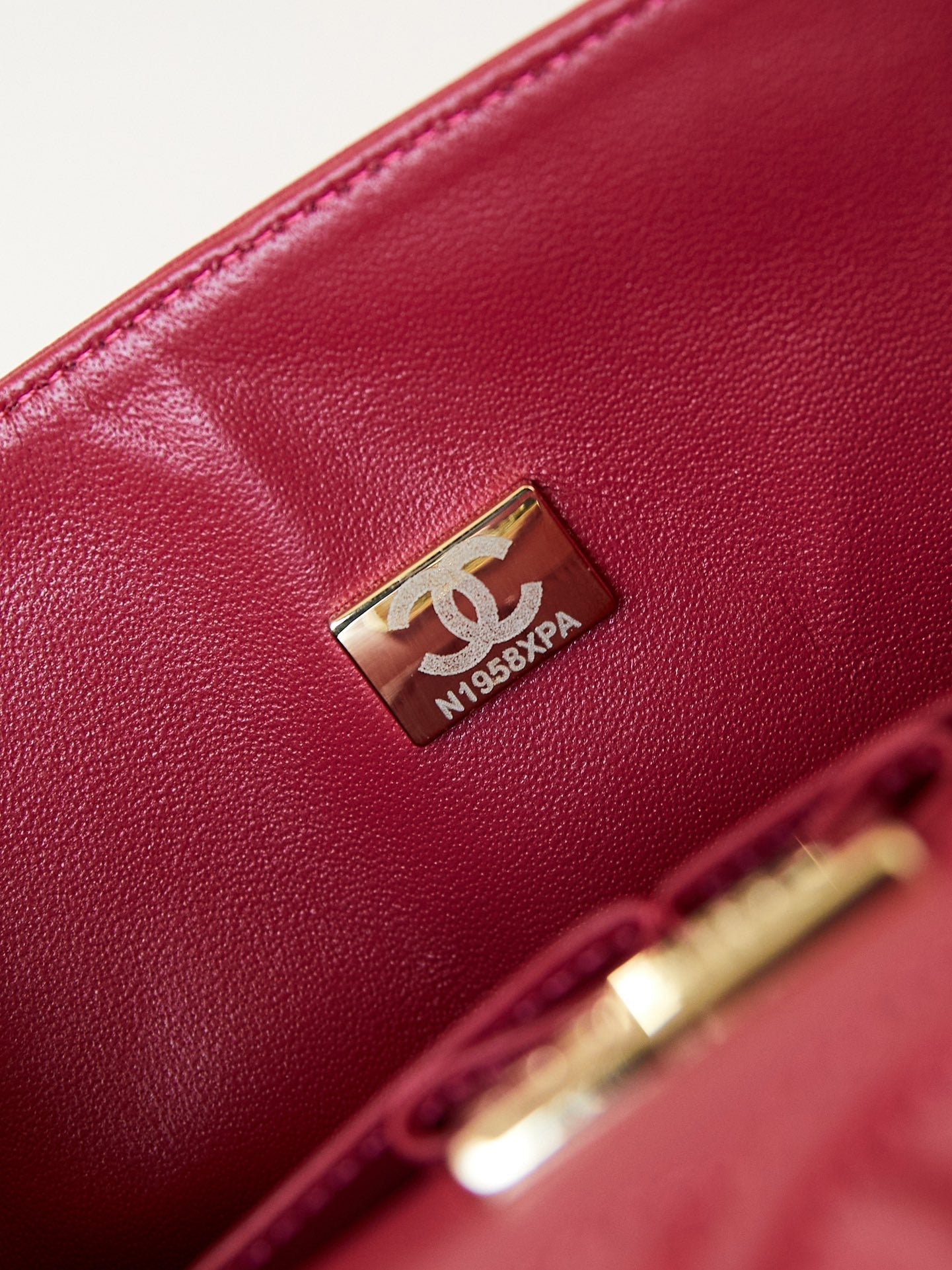 ＣＨＮＥＬCLASSIC HANDBAG