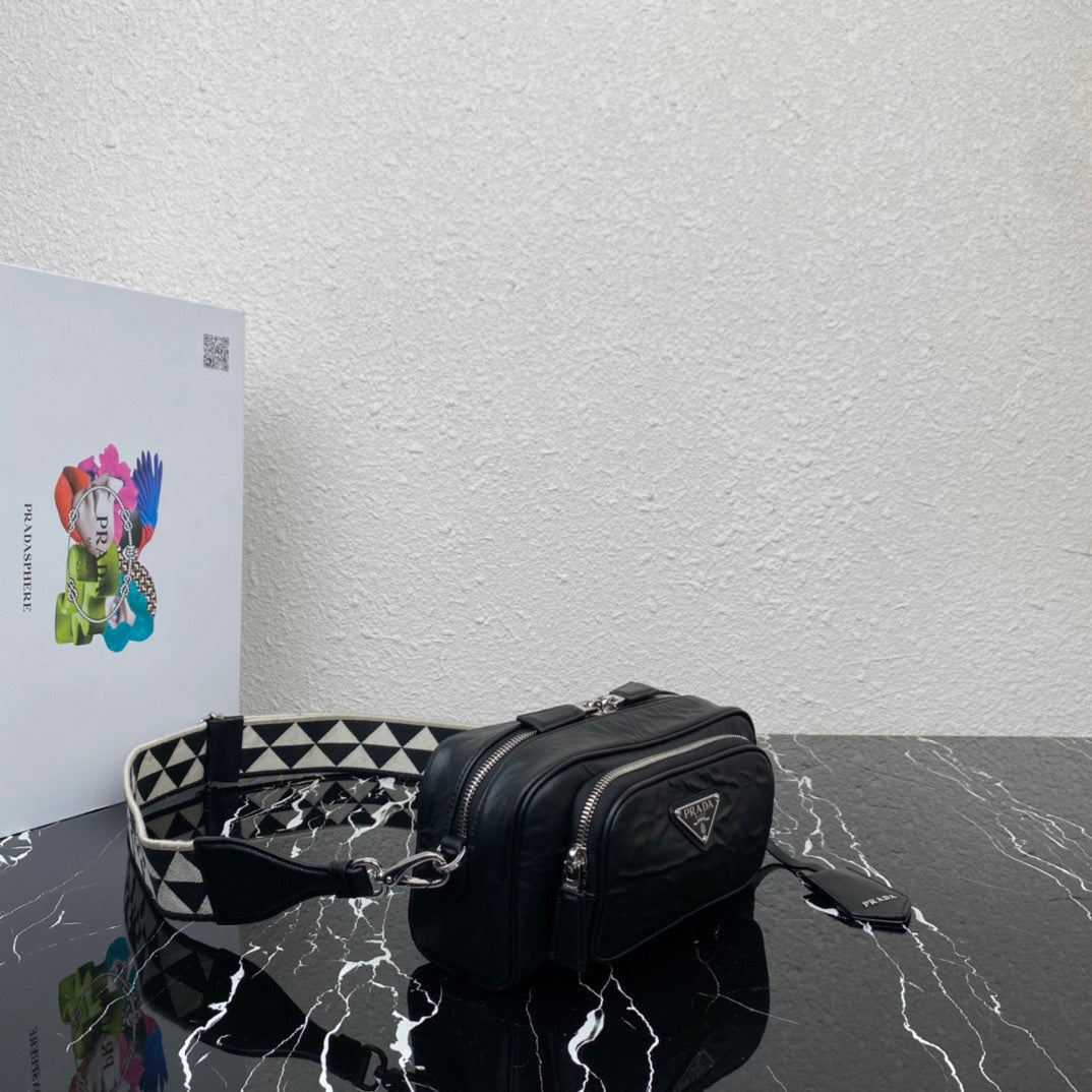 ＰＲＤＡ NAPPA ANTIQUE MULTI-POCKET SHOULDER BAG BLACK