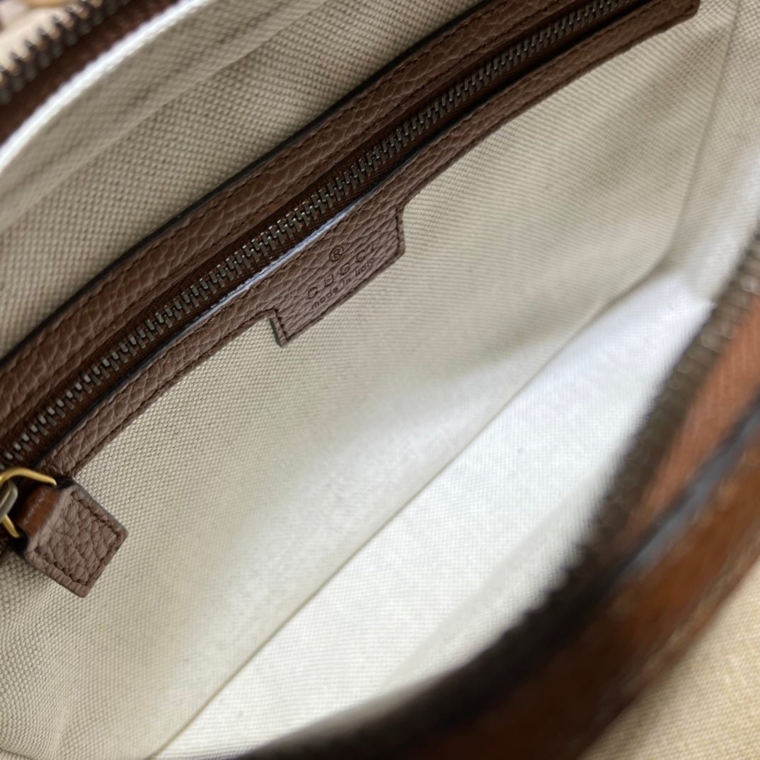 ＧＣＣＩDENIM INTERLOCKING G CROSSBODY BAG BLUE