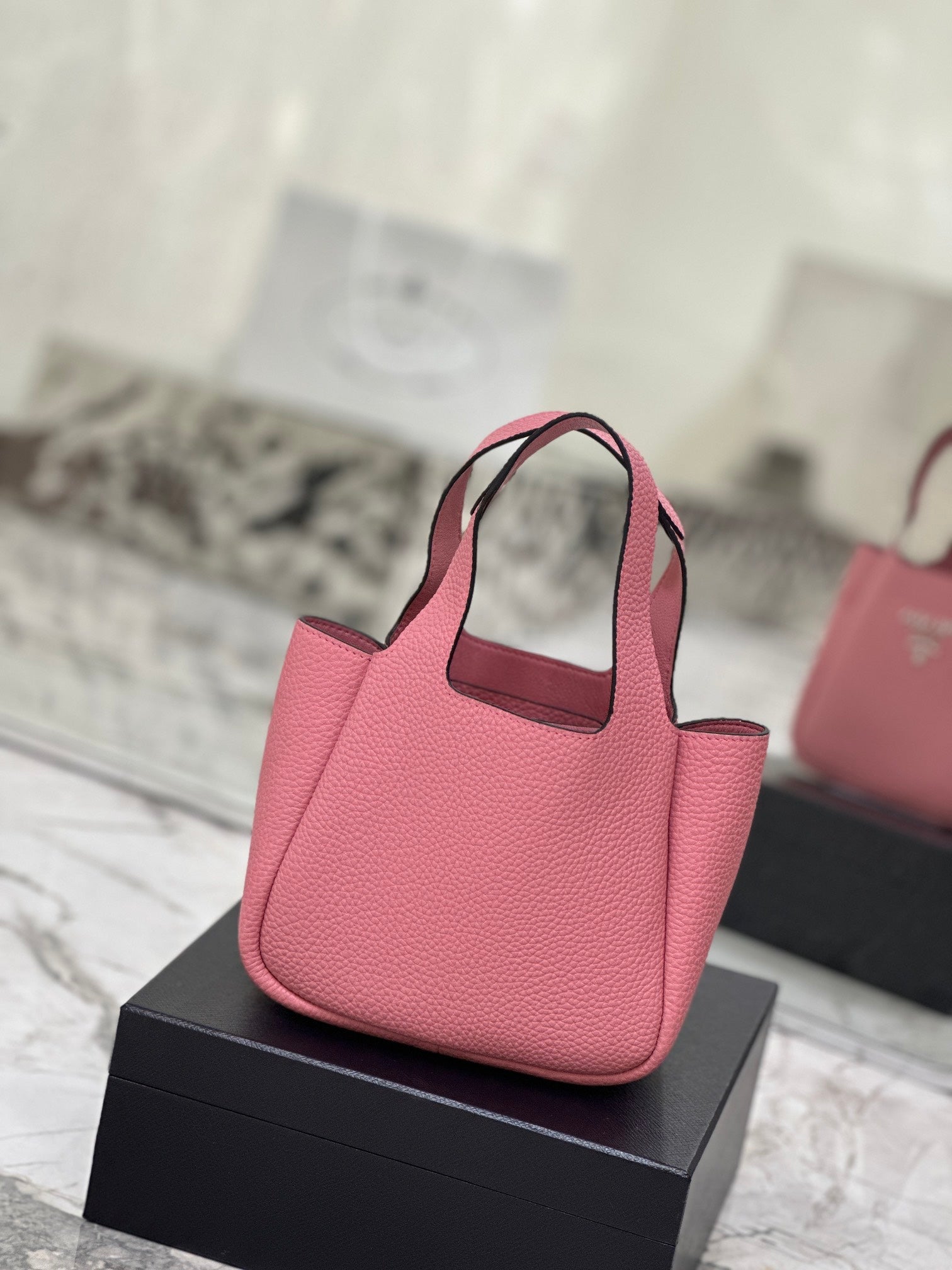 ＰＲＤＡ LEATHER TOTE BAG PINK