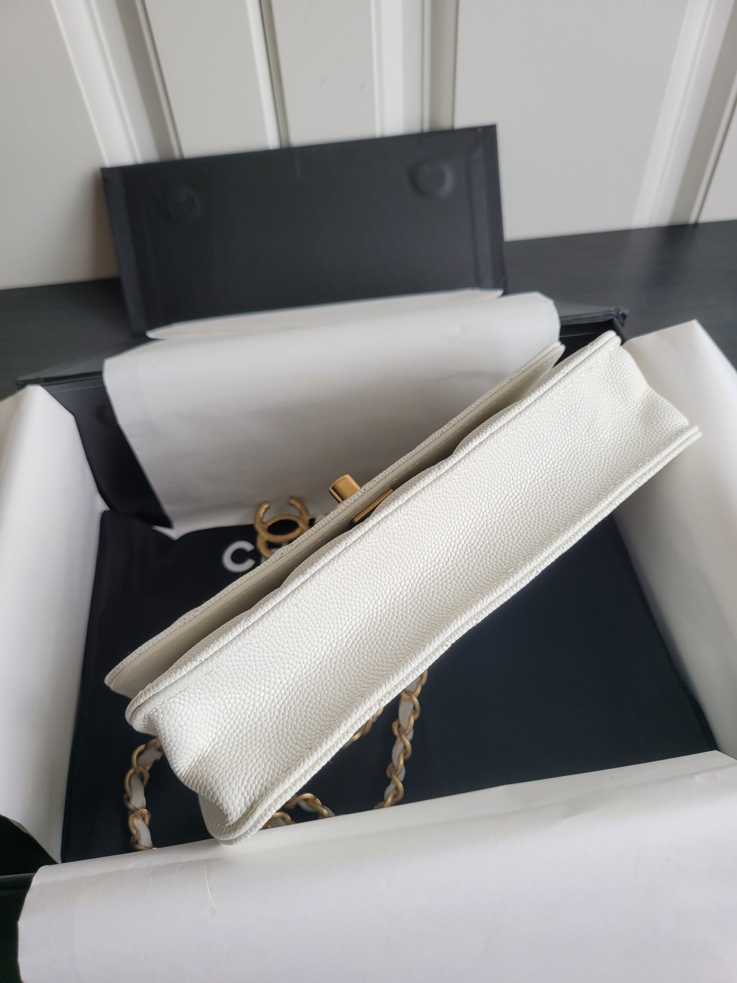 ＣＨＮＥＬ19 WALLET ON CHAIN WHITE