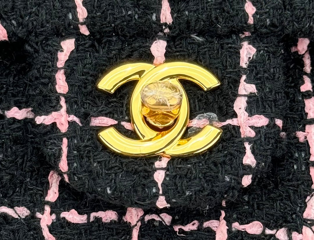 ＣＨＮＥＬCLASSIC SMALL FLAP BAG BLACK